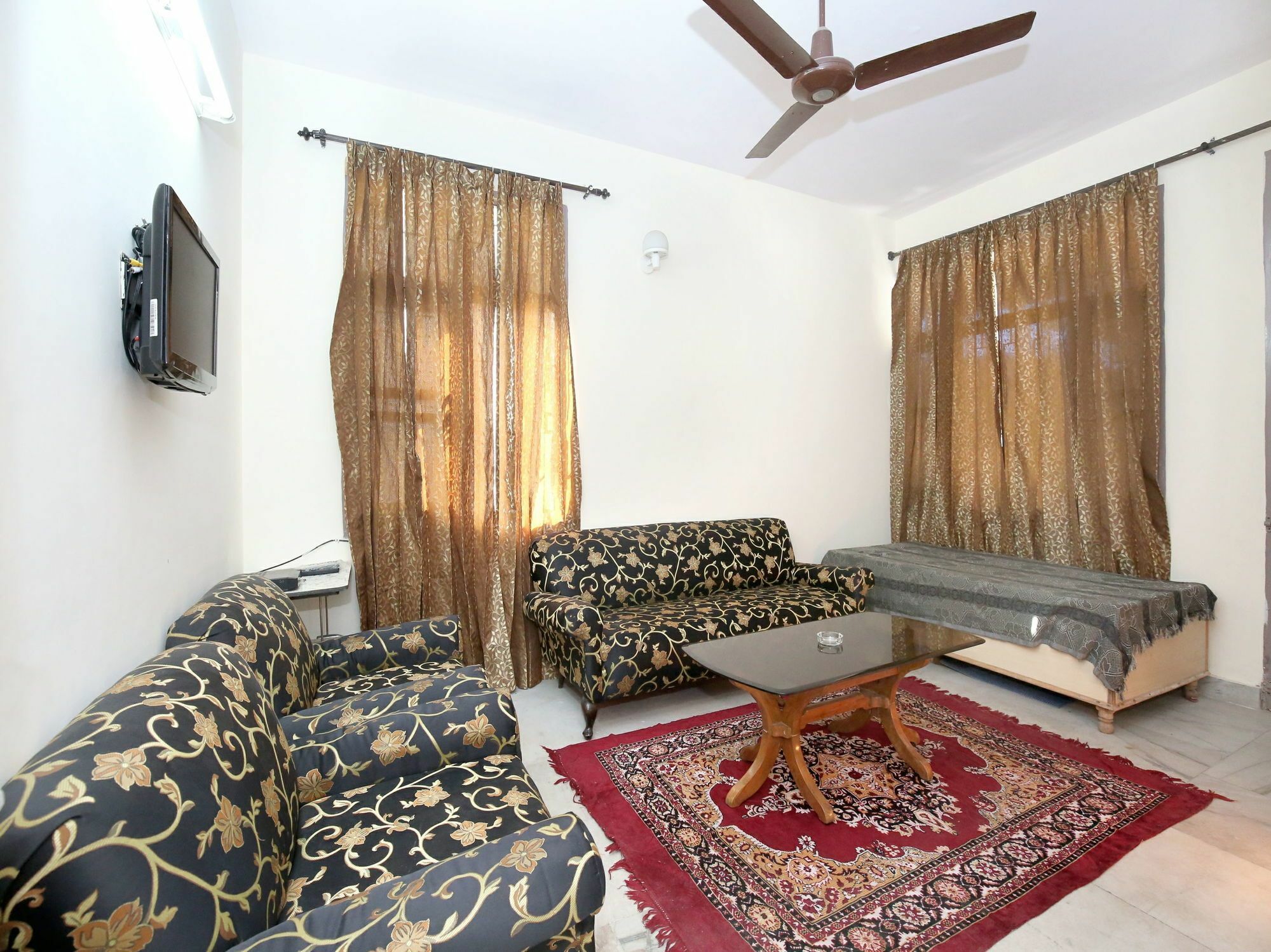 Apartment Elegant 3bhk Abode In Shoghi, *