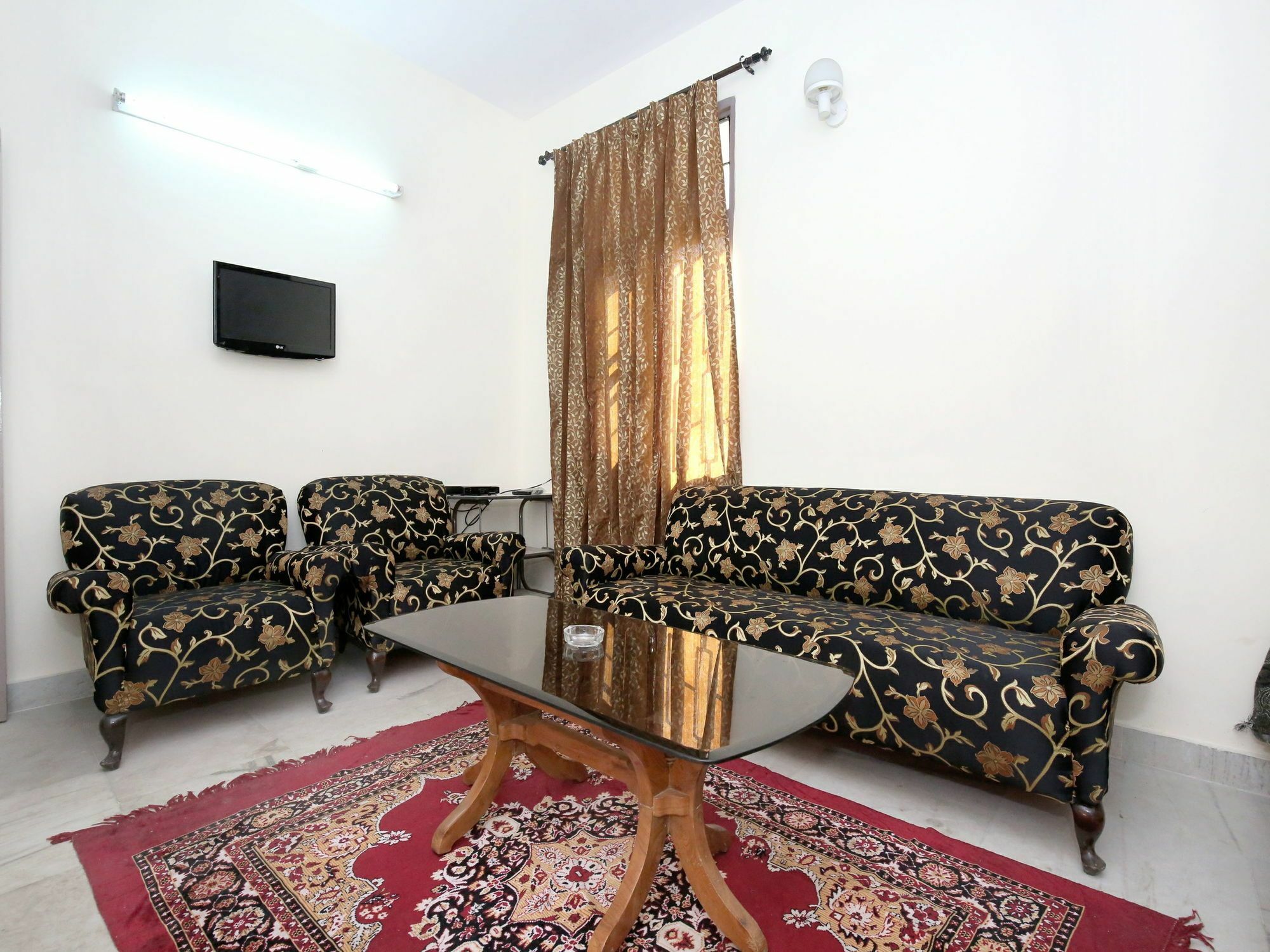 Elegant 3bhk Abode In Shoghi, Apartment Shimla