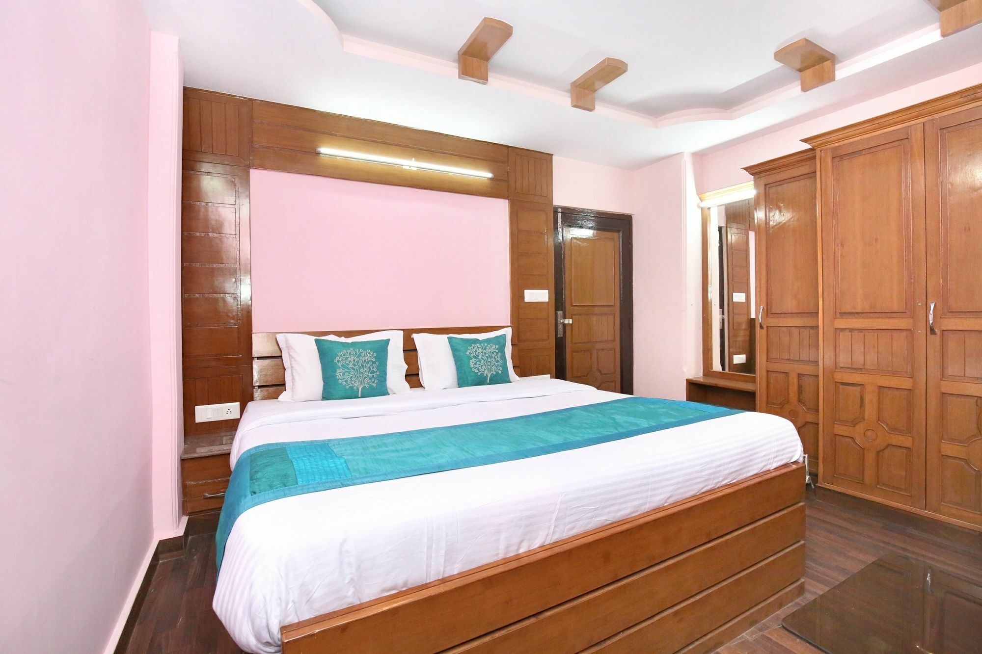 Apartment Oyo 10980 2bhk Shady Edge Kaithu Shimla
