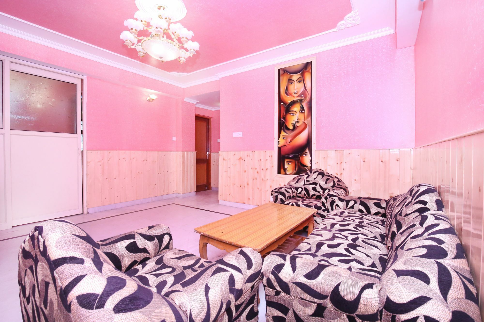 Apartment 2rk In Panthaghati,