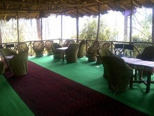 Camp Potters Hill Hotel