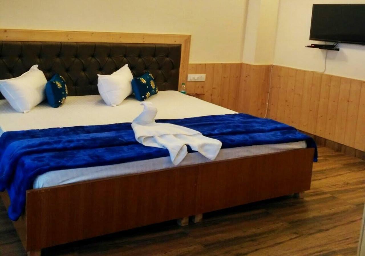 Ditto Kufri Ashray Hotel *