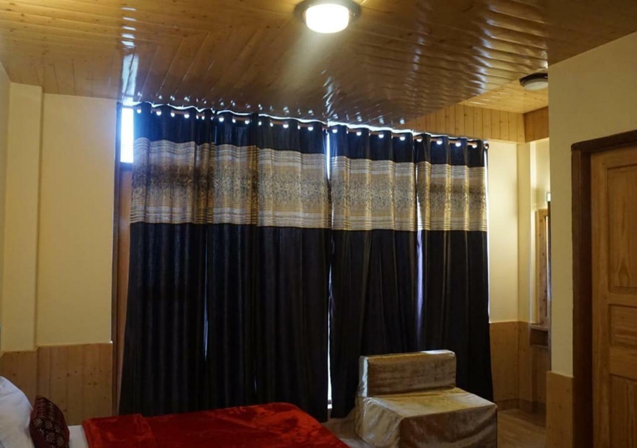 Ditto Kufri Ashray Hotel