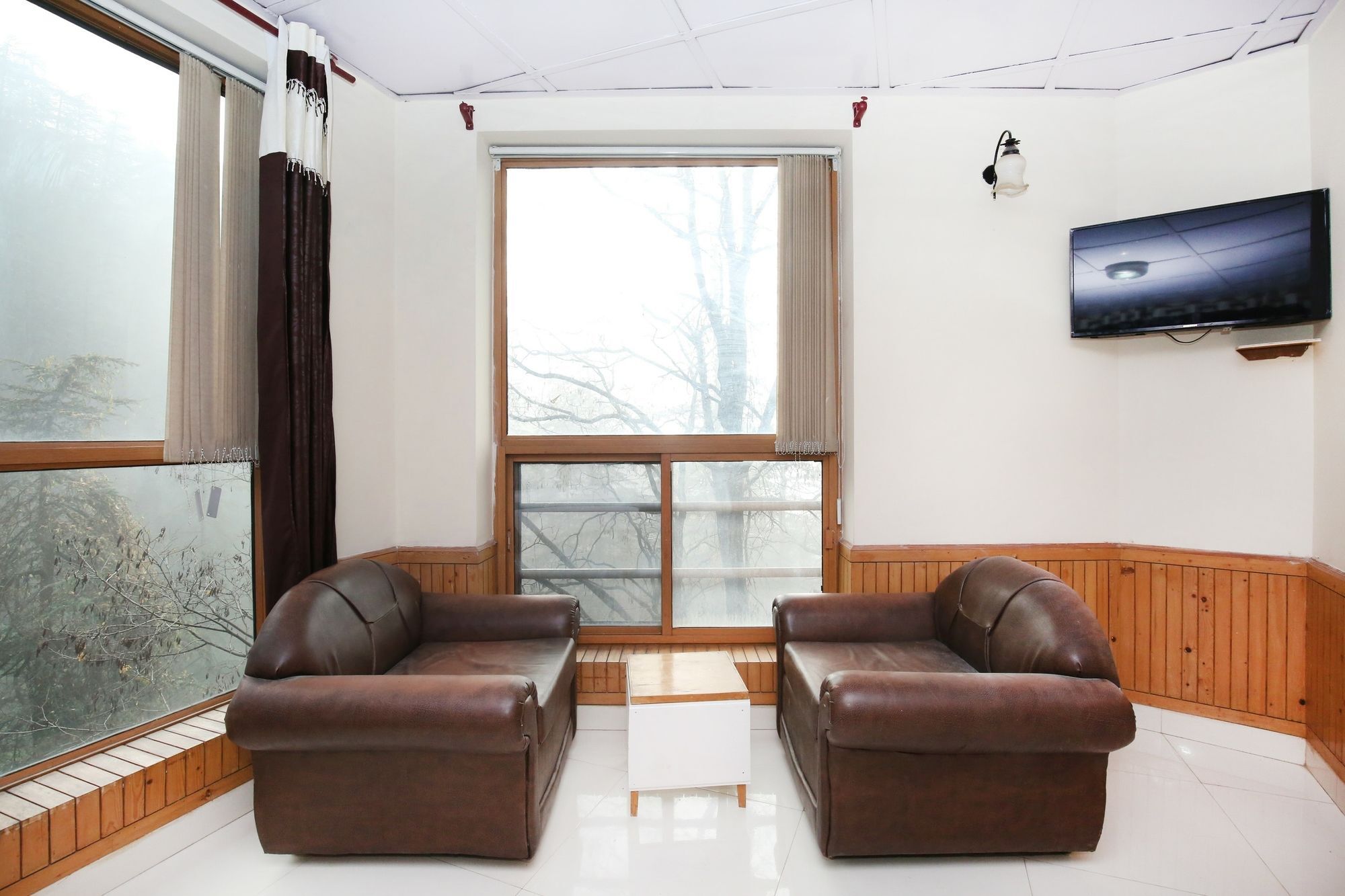 Oyo 10904 Sunny Woods Khalini Hotel 2*