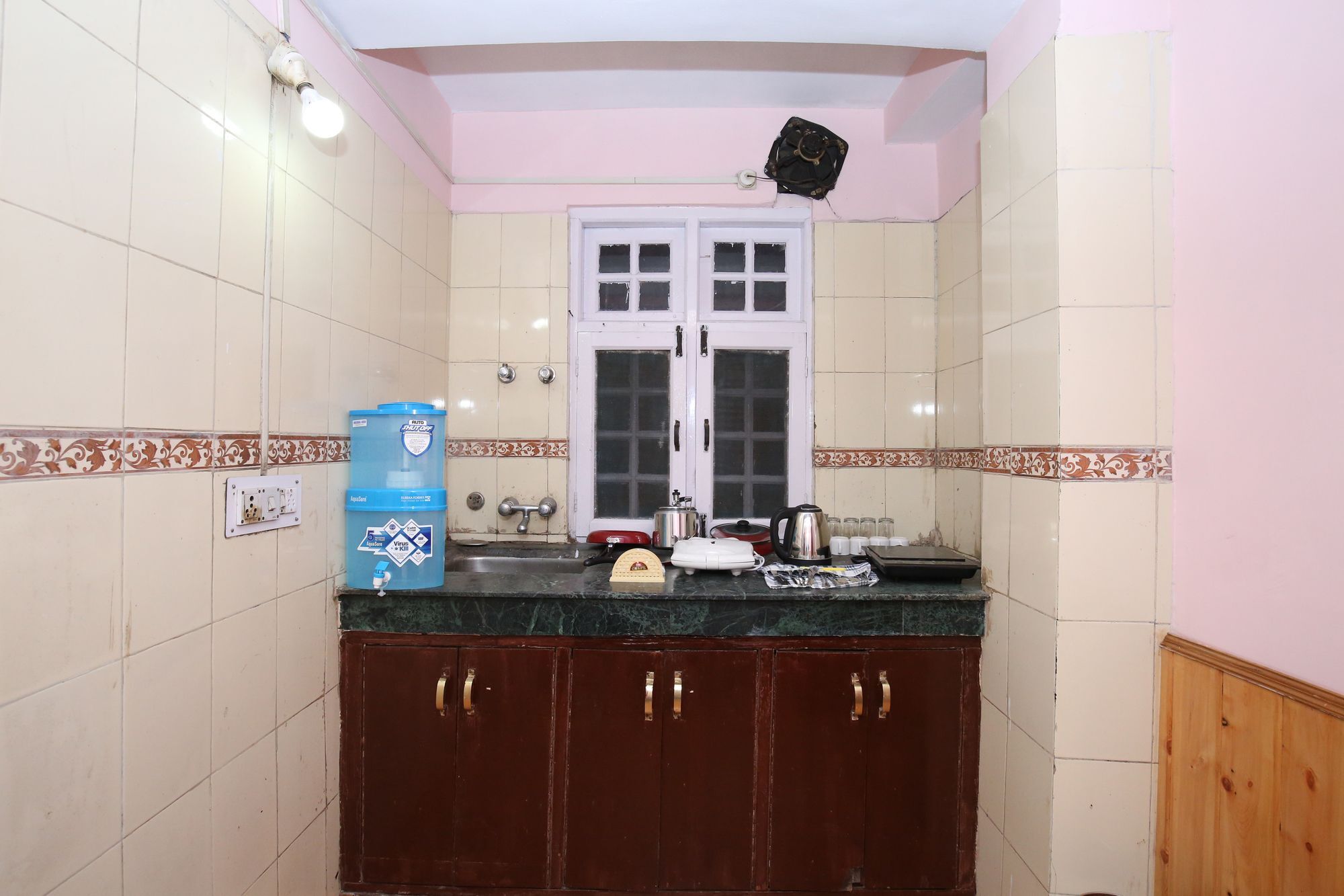 Oyo 10904 Sunny Woods Khalini Hotel