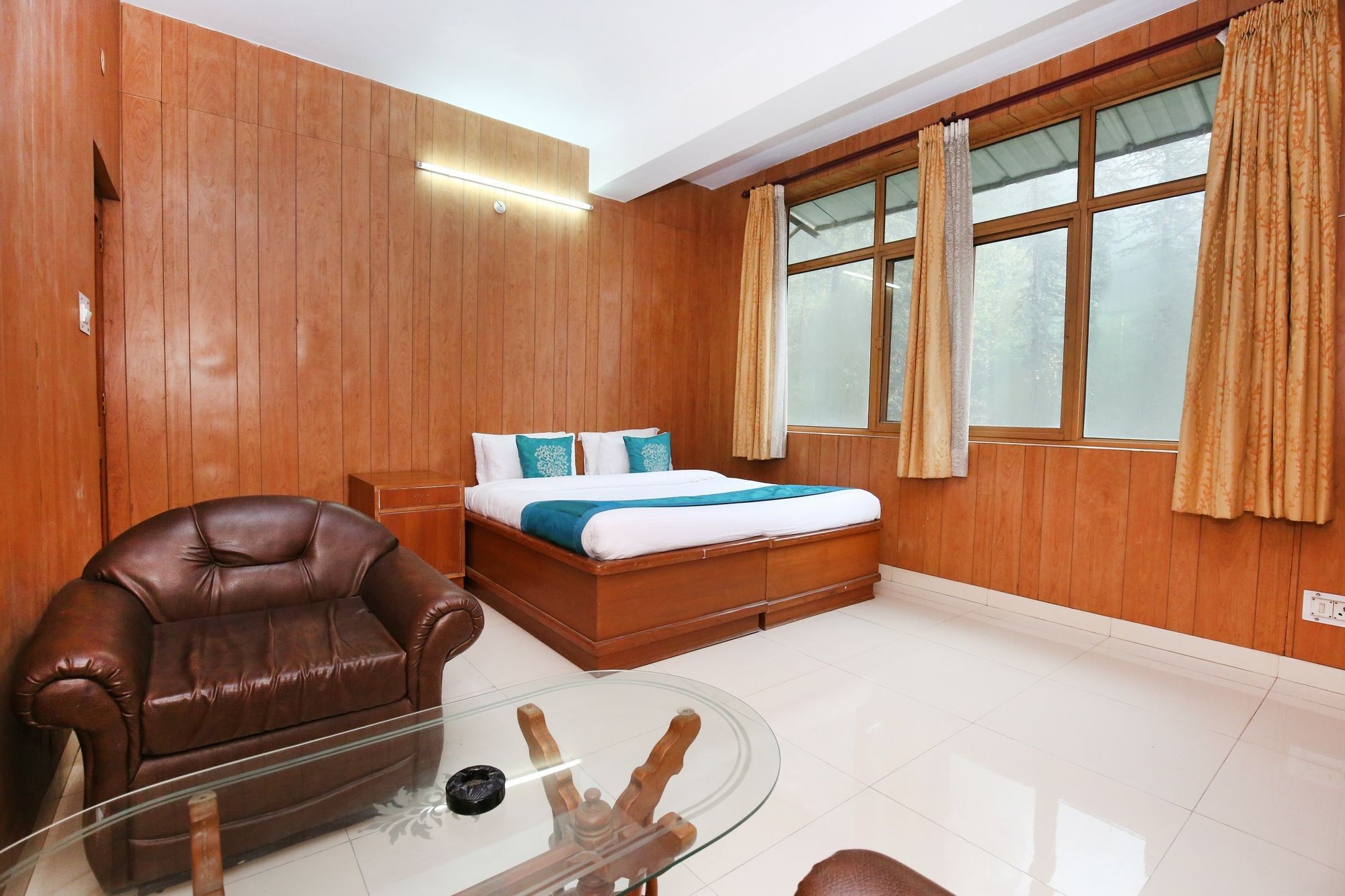 Oyo 10904 Sunny Woods Khalini