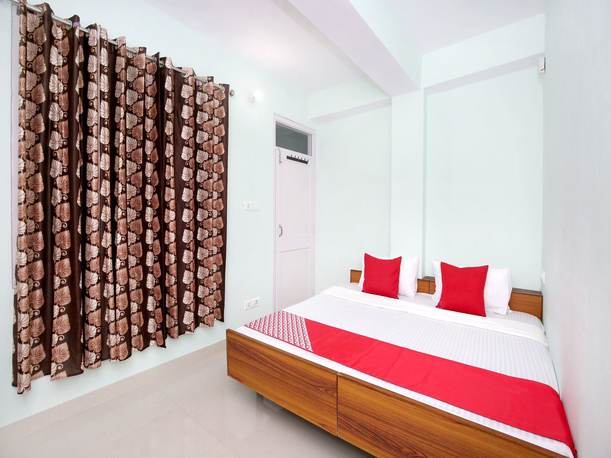 Apartment Oyo 12733 Seven Hills View Lower Bharari Shimla