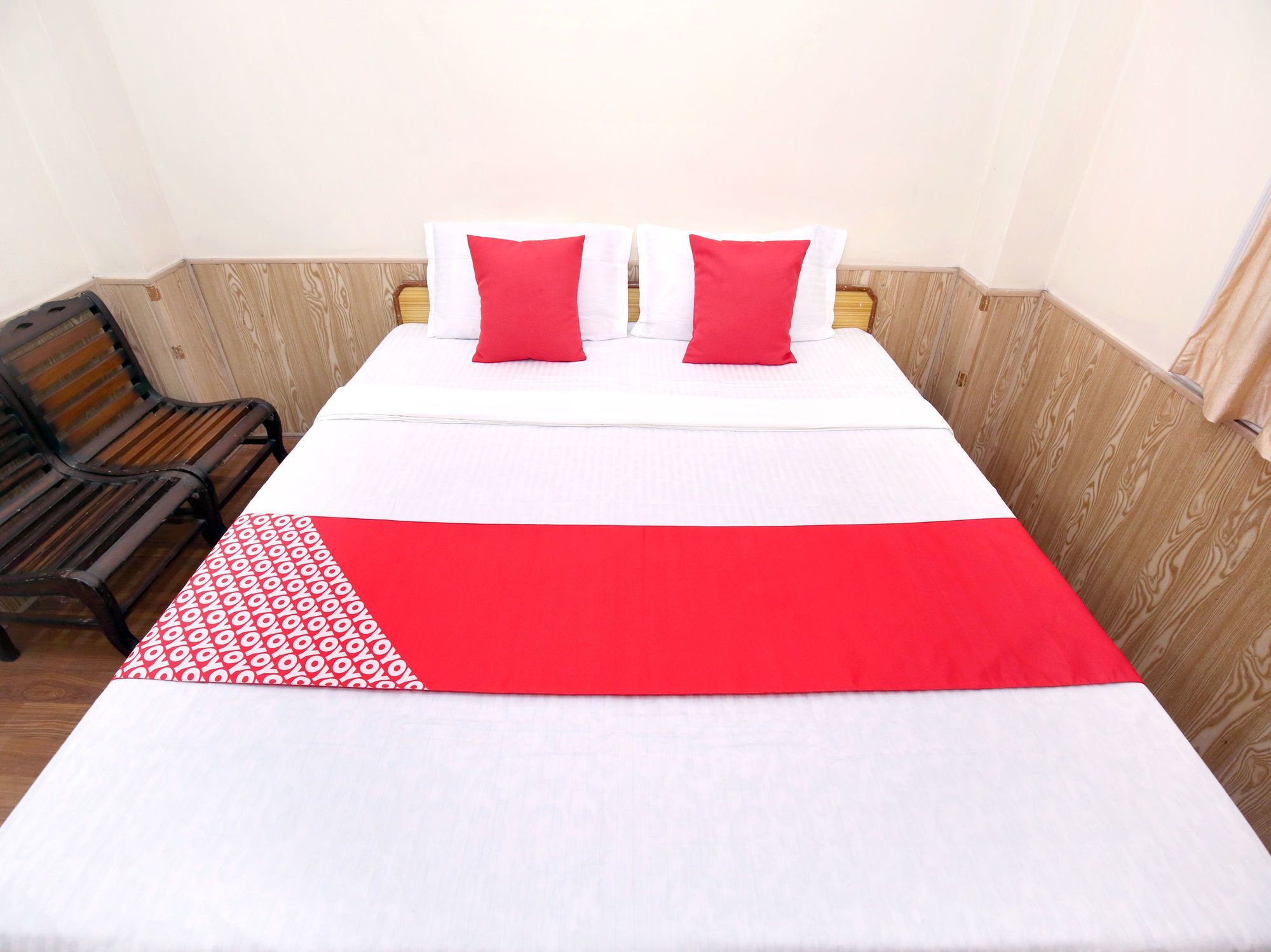 Oyo 12241 2rk Shoghi Shimla