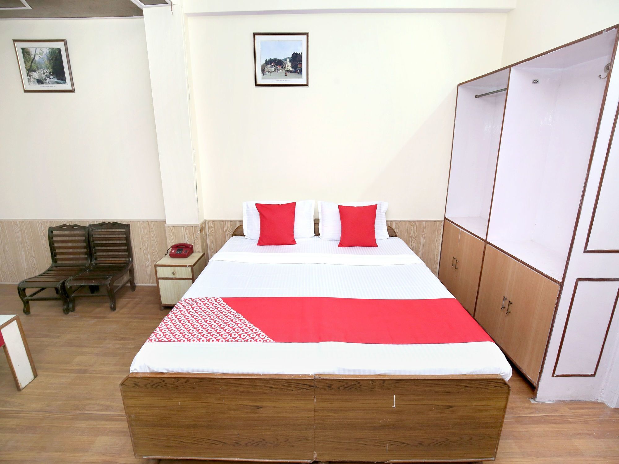 Oyo 12241 2rk Shoghi Hotel 2*