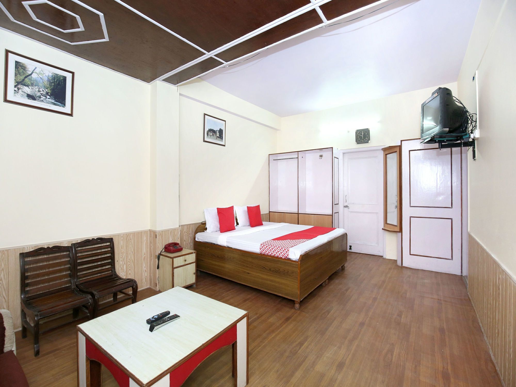 Oyo 12241 2rk Shoghi 2* Shimla