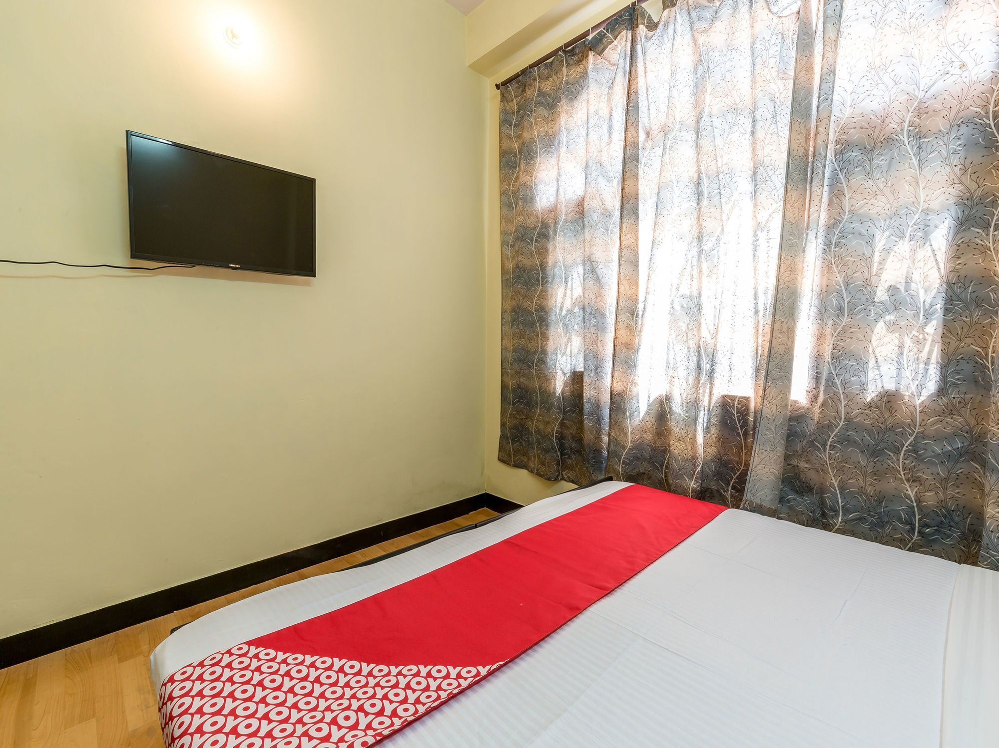 Oyo 12685 2bhk Sankat Mochan *