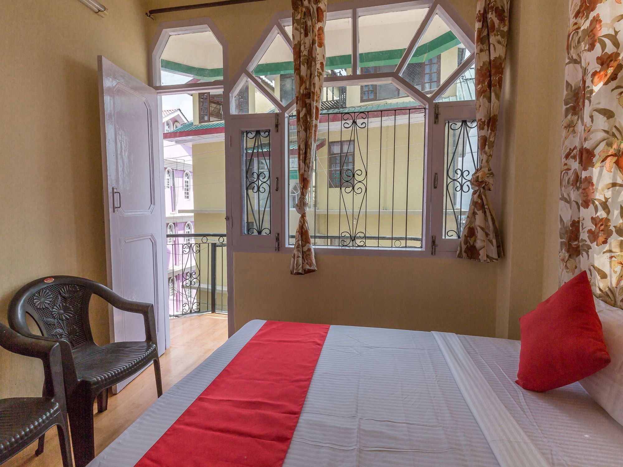 Apartment Oyo 12685 2bhk Sankat Mochan