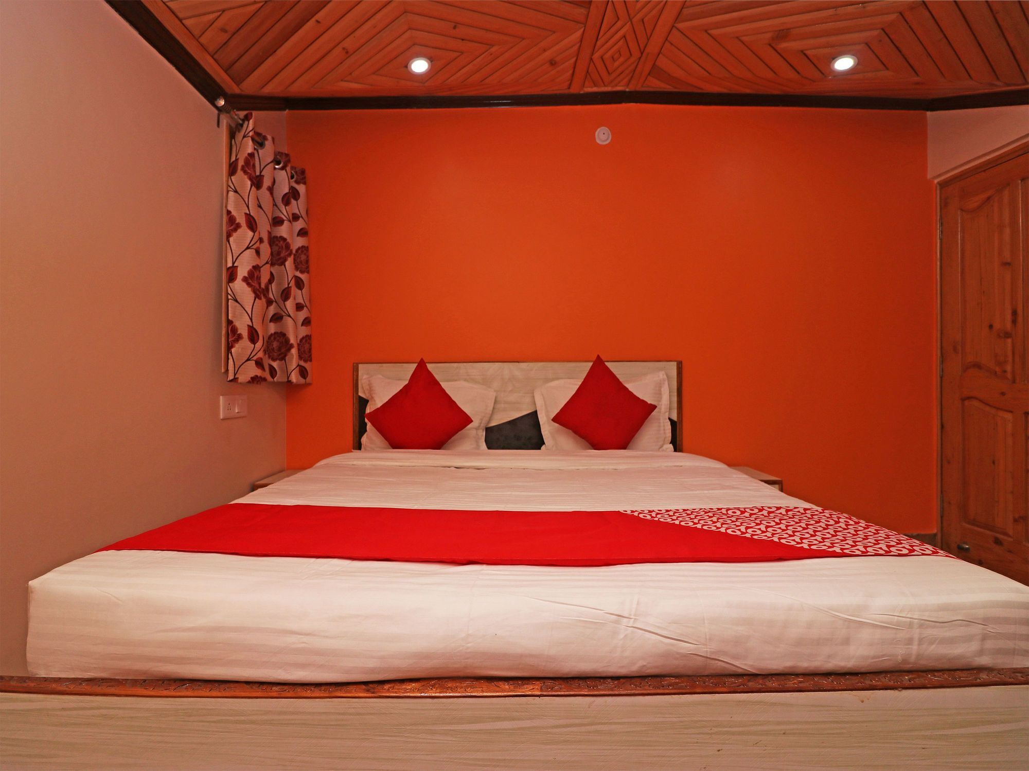 Oyo 13408 3bhk Hill View Devnagar