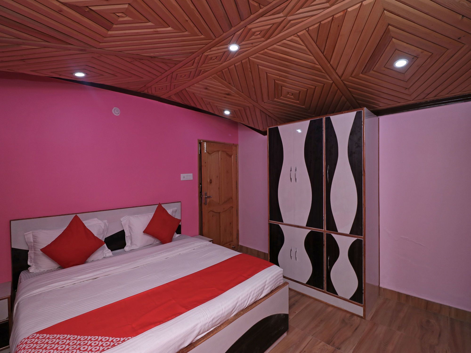 Apartment Oyo 13408 3bhk Hill View Devnagar