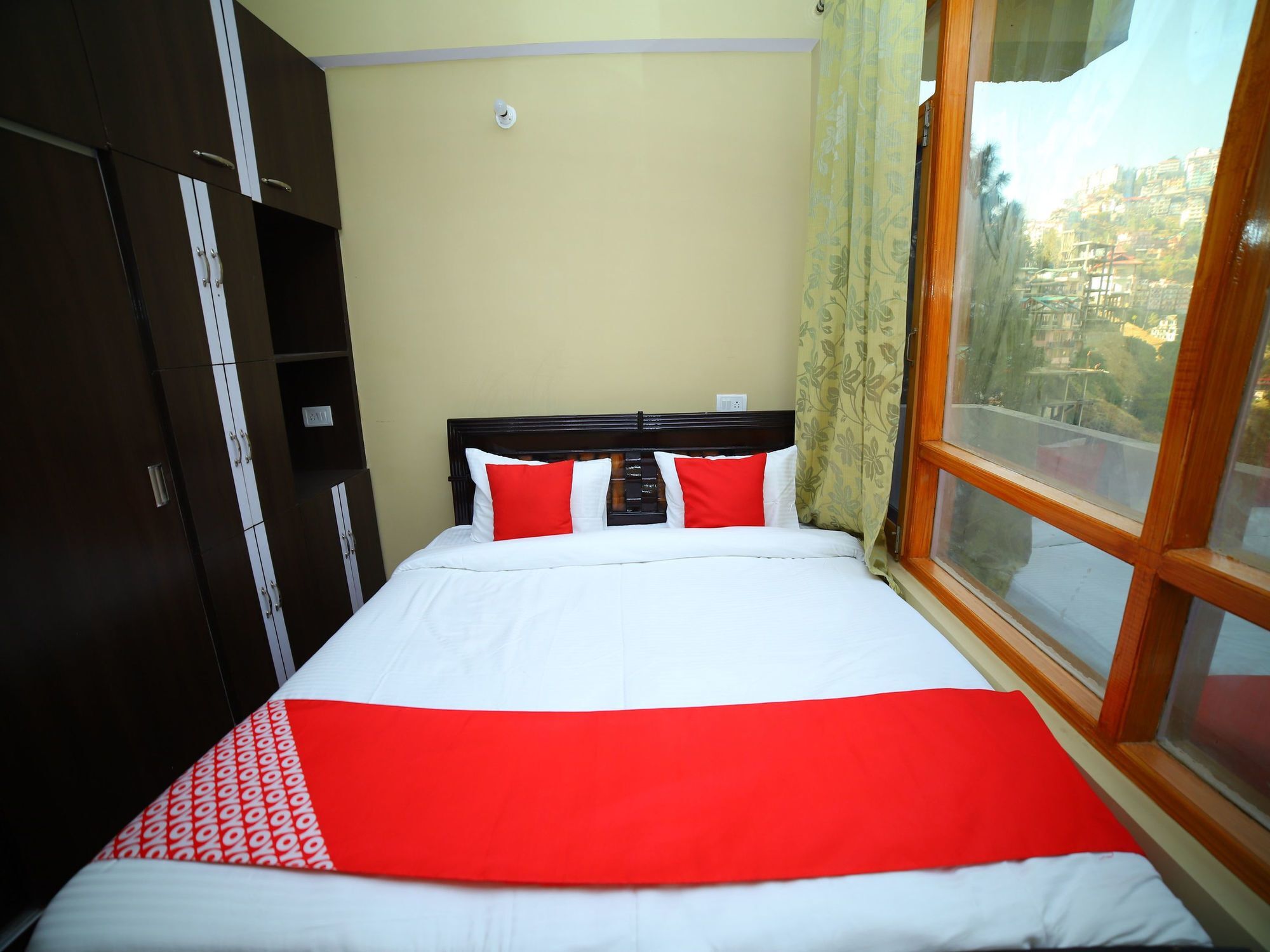 Oyo 12391 2bhk Hill View Lower Panthagahtti * Shimla