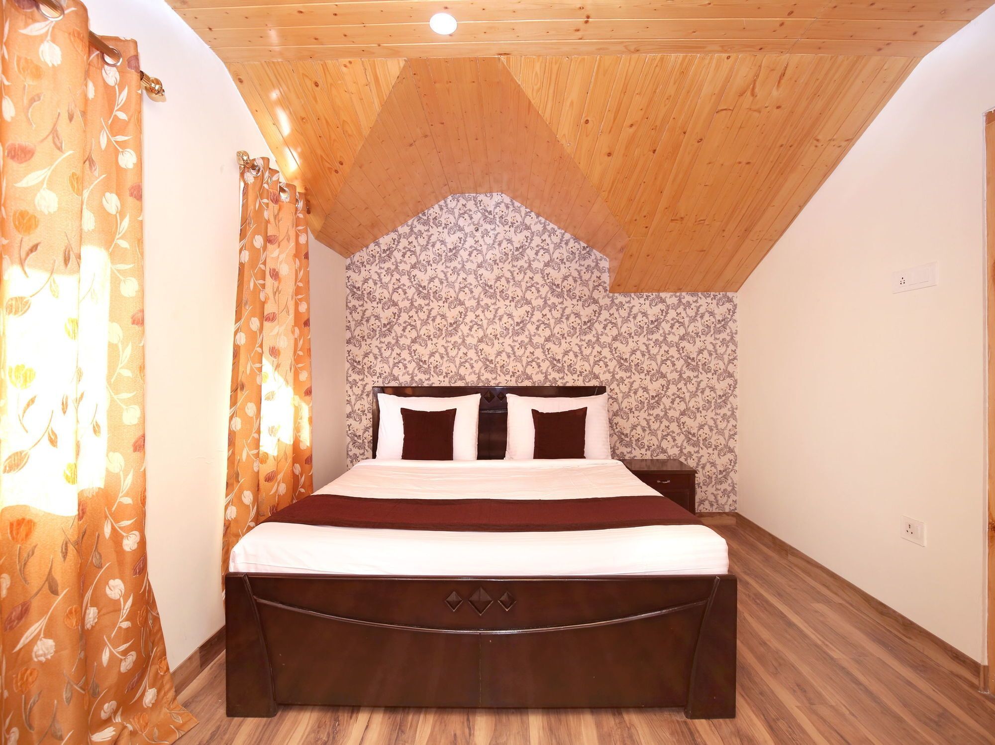 Oyo 10084 2bhk Bhattakufer * Shimla
