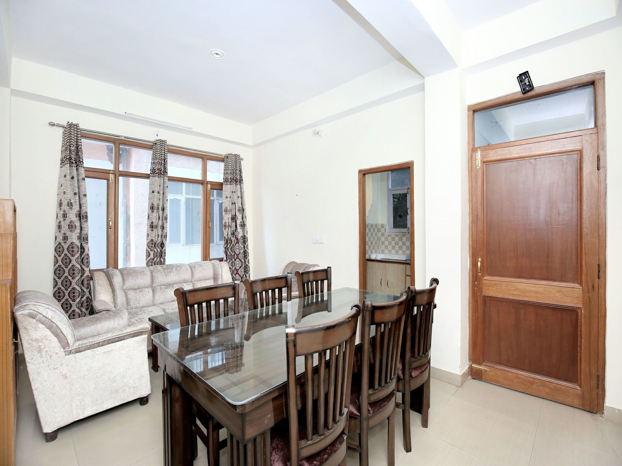 Apartment Oyo 12234 View Sankat Mochan *