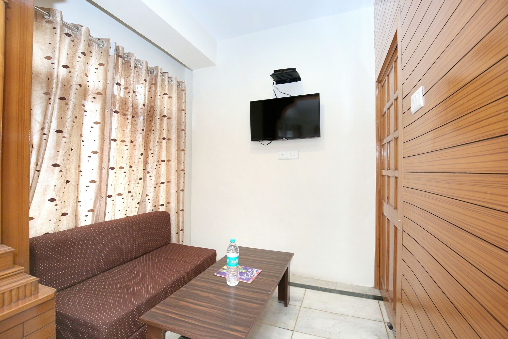 Apartment Oyo 11584 Modern