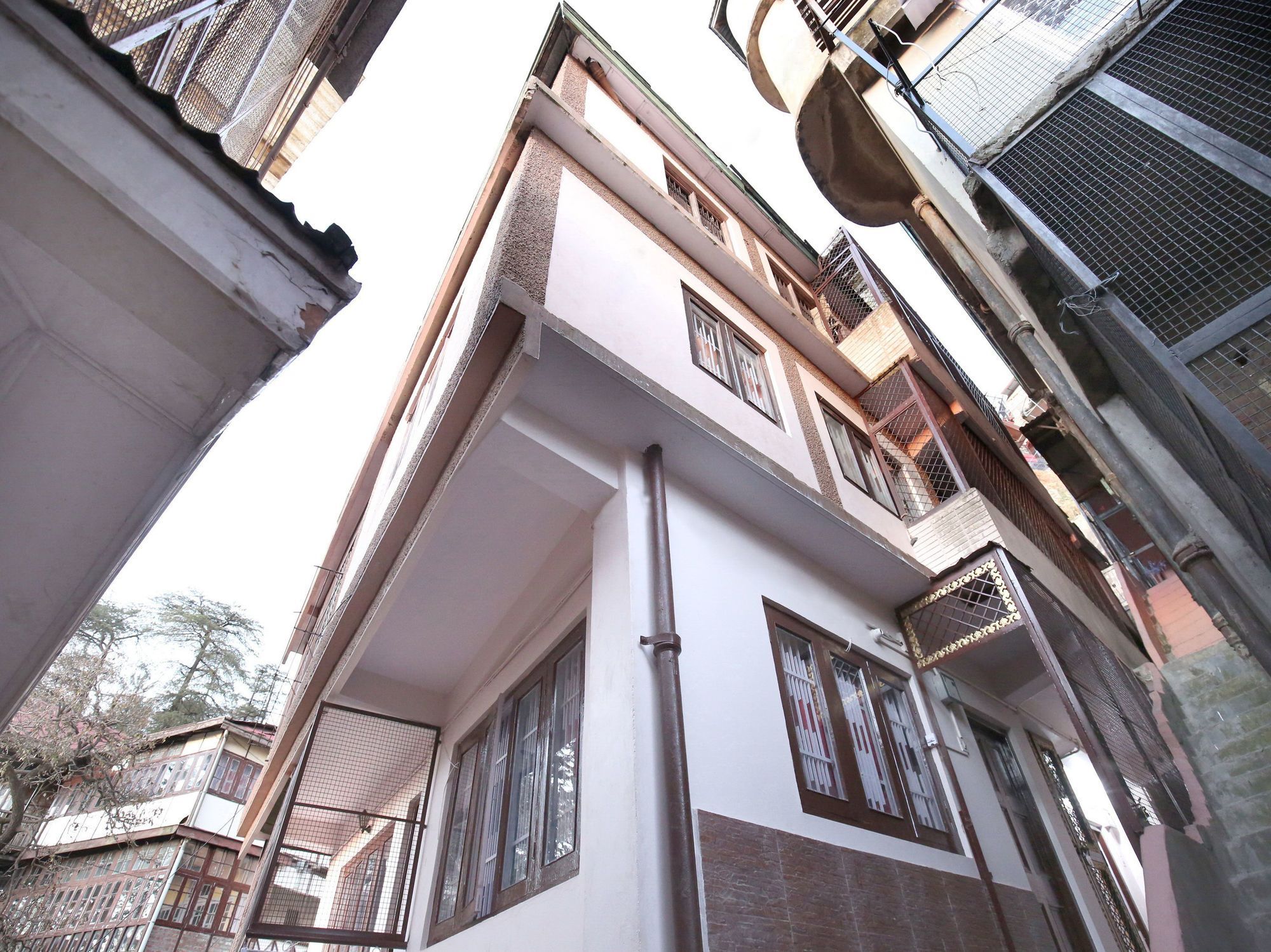Apartment Oyo 10405 1bhk The Mall