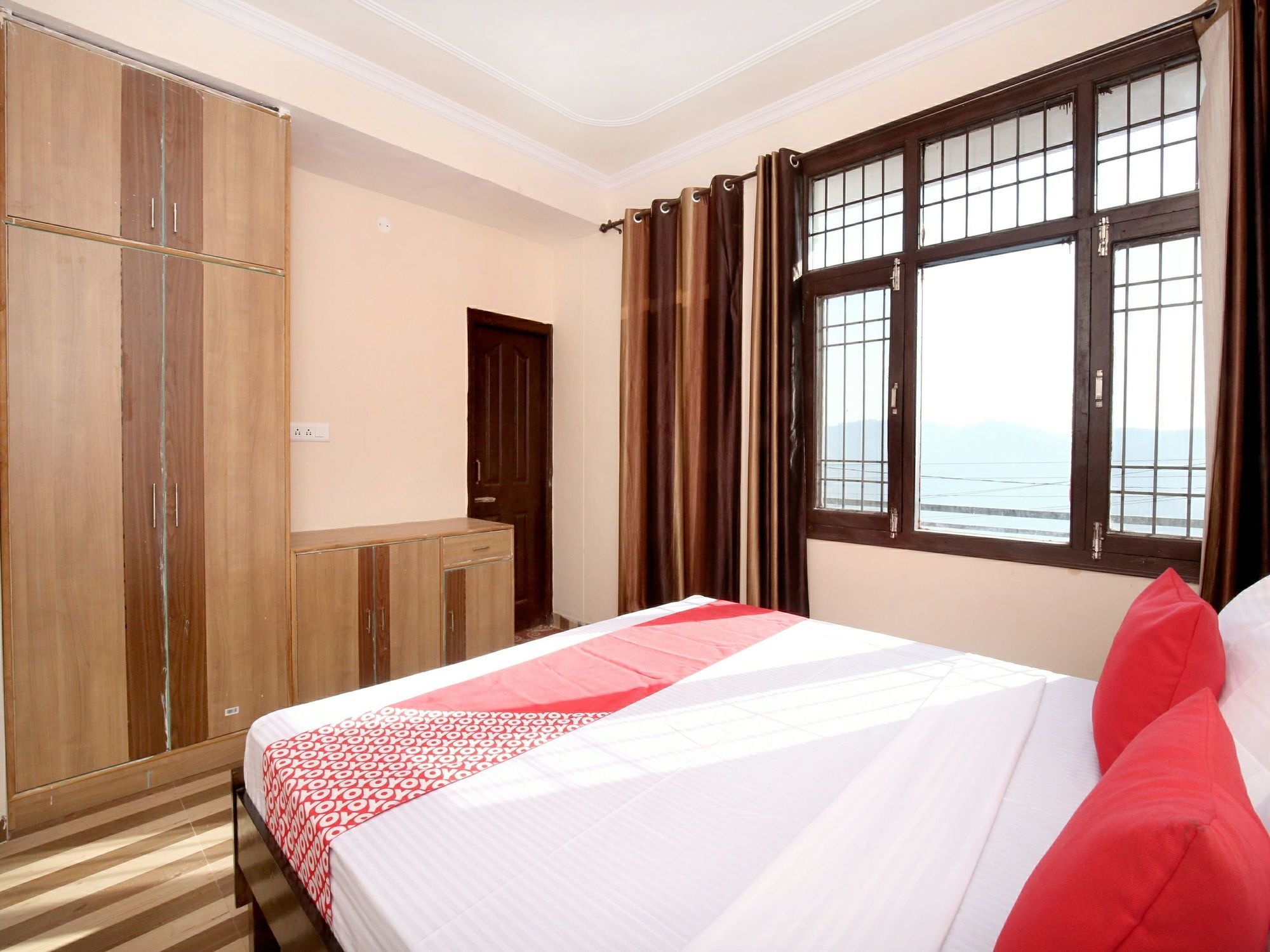 Oyo 12408 2bhk Hill View Kamyana *
