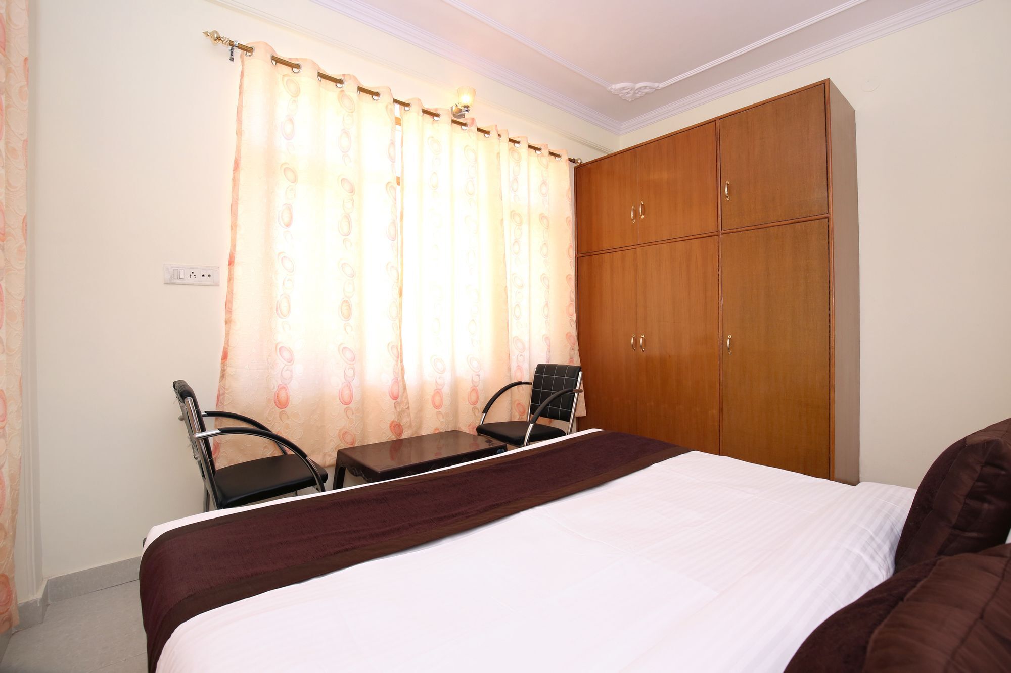 Oyo 10083 Golden Forest View 2bhk Bhattakufer * Shimla