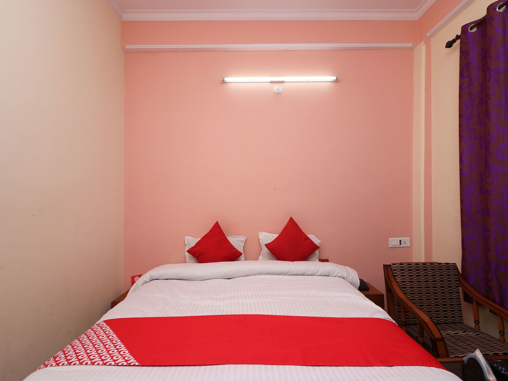 Oyo 13421 Cozy Hill View 2bhk Chota Apartment