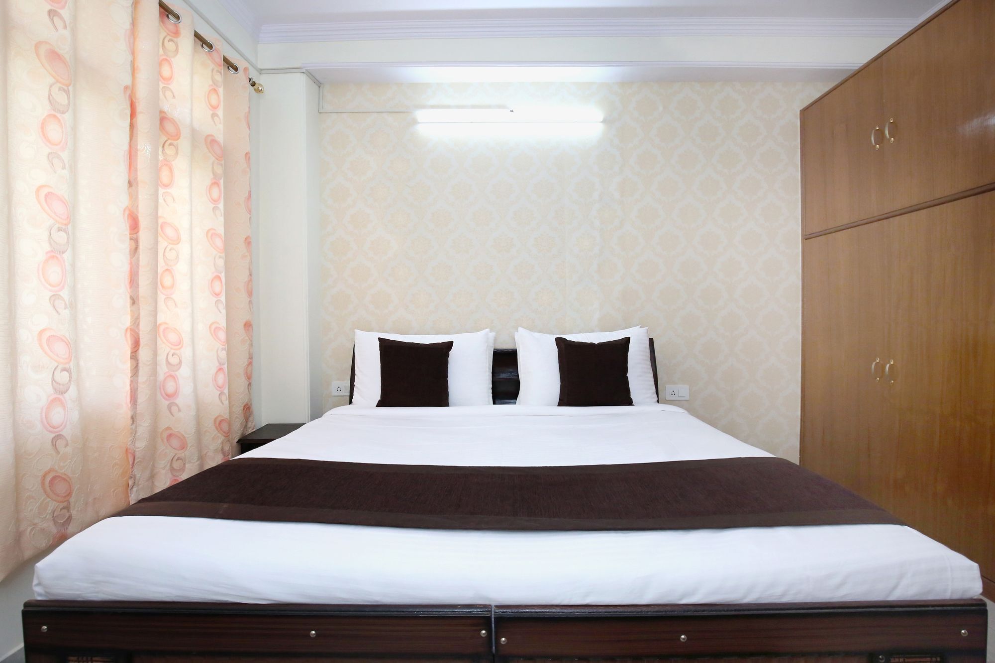 Oyo 10083 Golden Forest View 2bhk Bhattakufer *