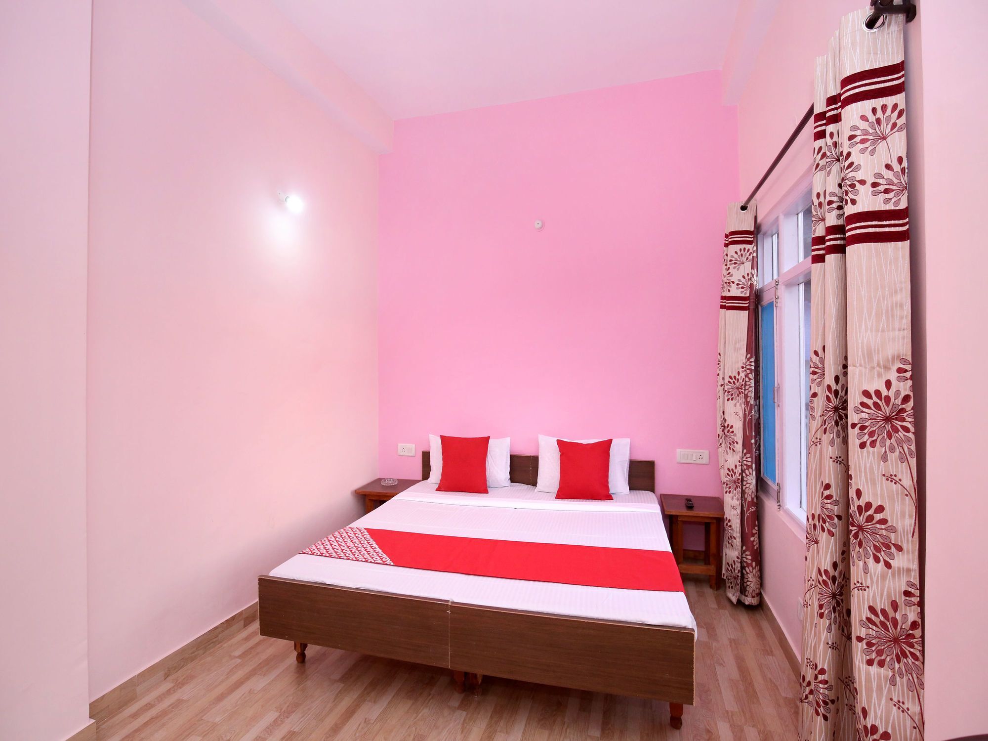 Apartment Oyo 12233 Valley View Near Summer Hill *