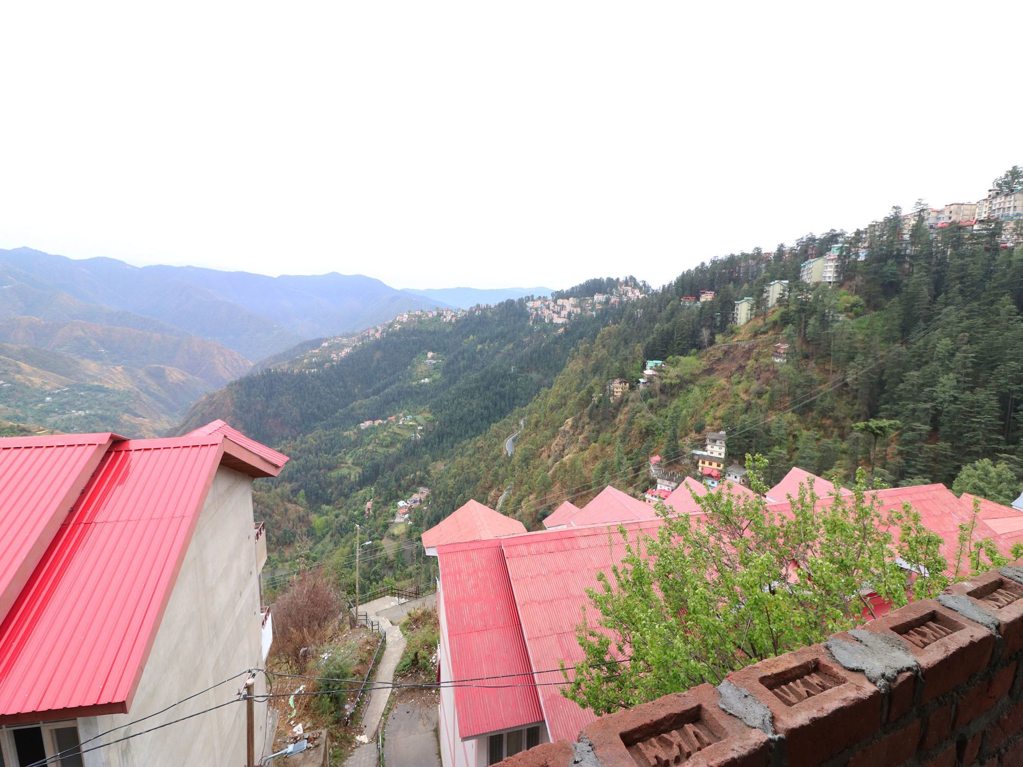 Oyo 13421 Cozy Hill View 2bhk Chota Apartment