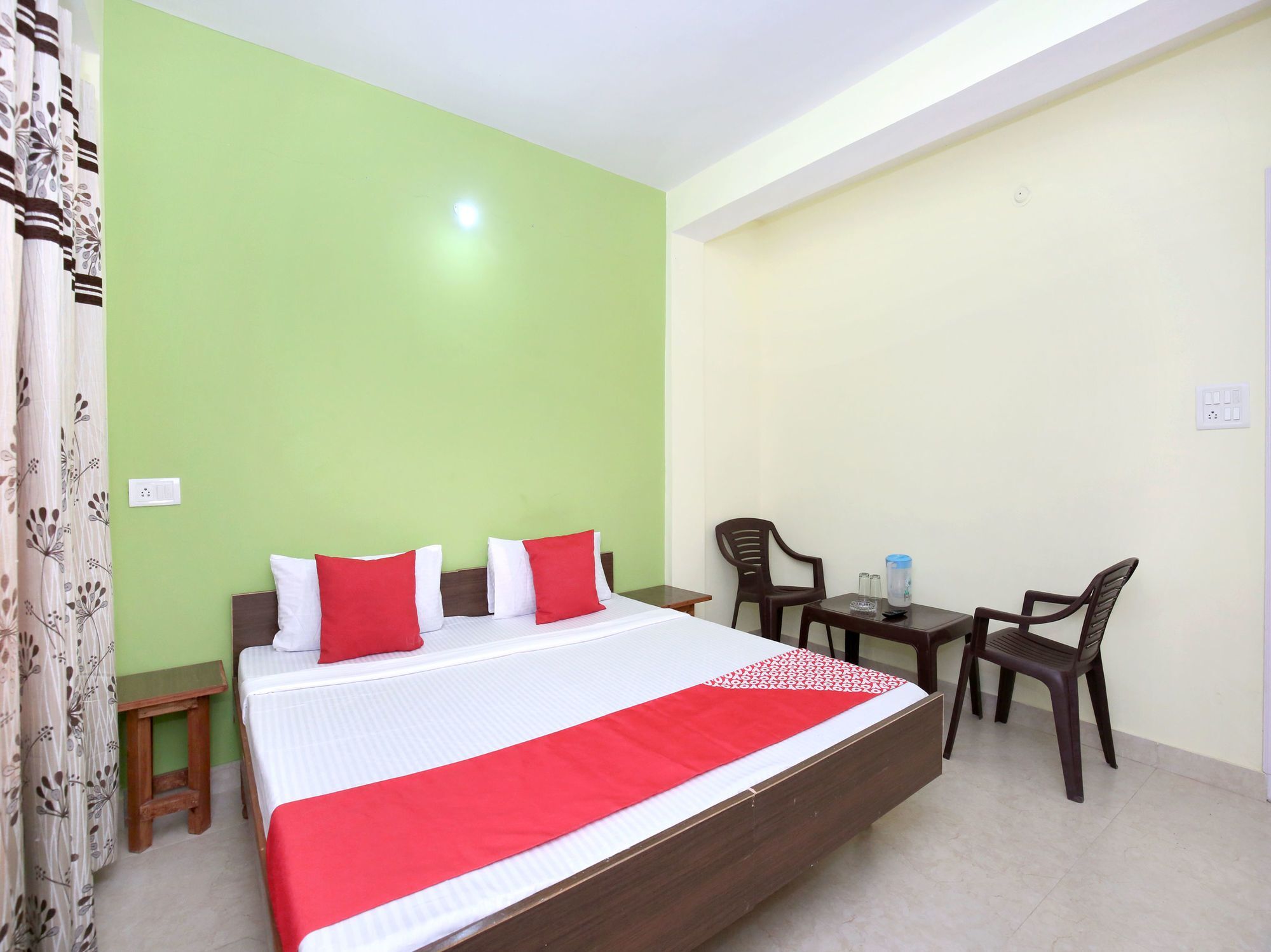Apartment Oyo 12233 Valley View Near Summer Hill *