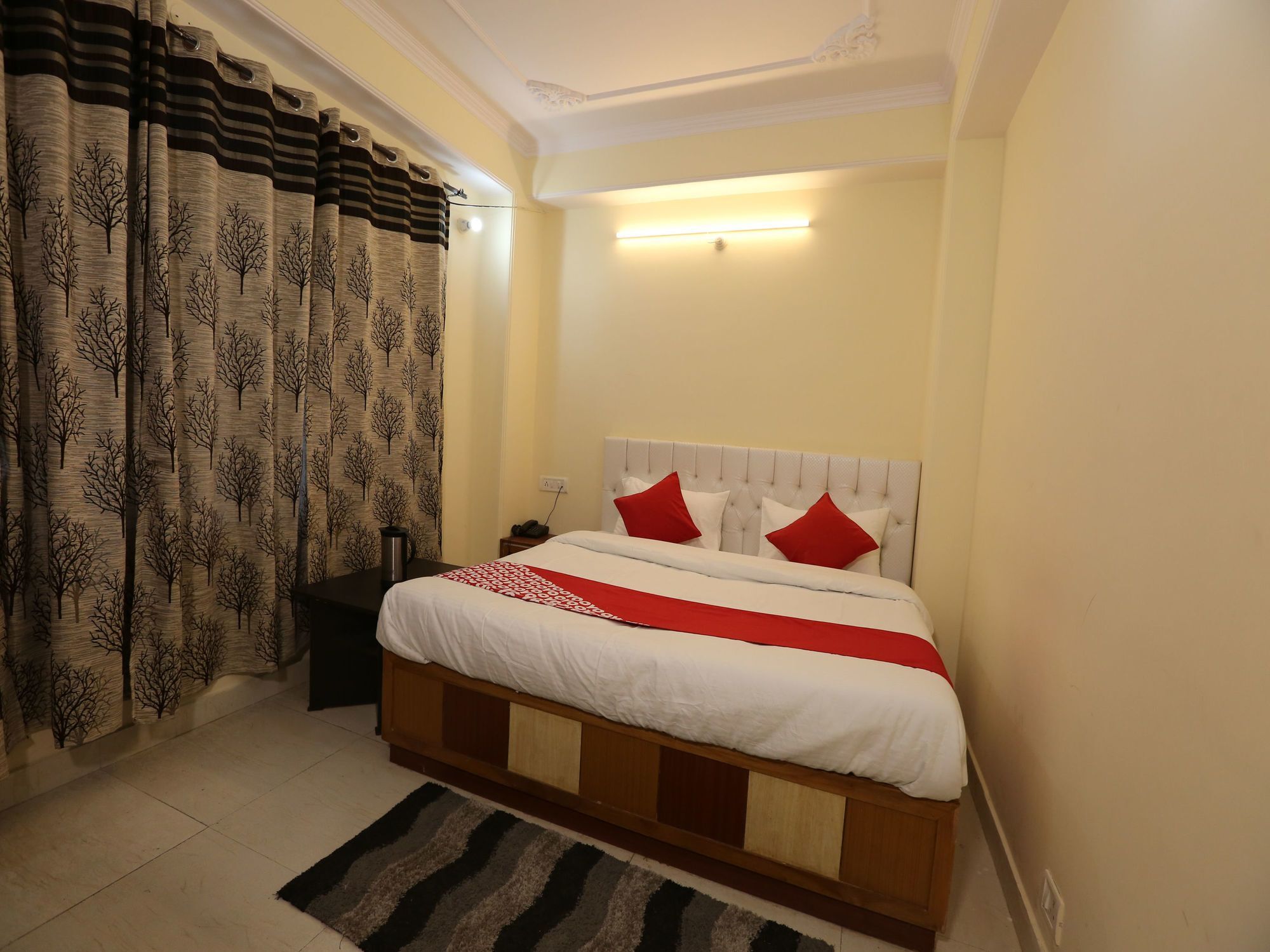 Oyo 14212 Tanwar Regency Hotel Shimla
