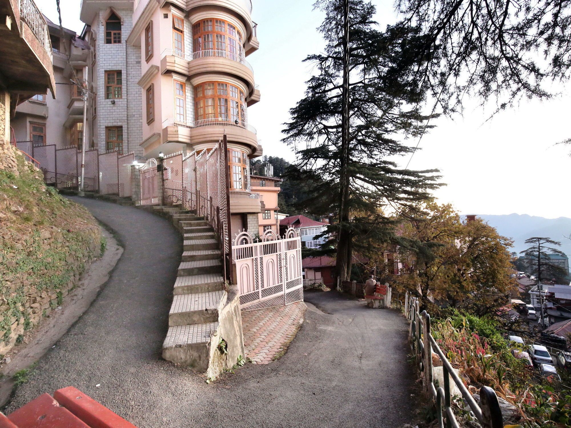 Hotel Oyo 10404 3bhk The Mall Shimla