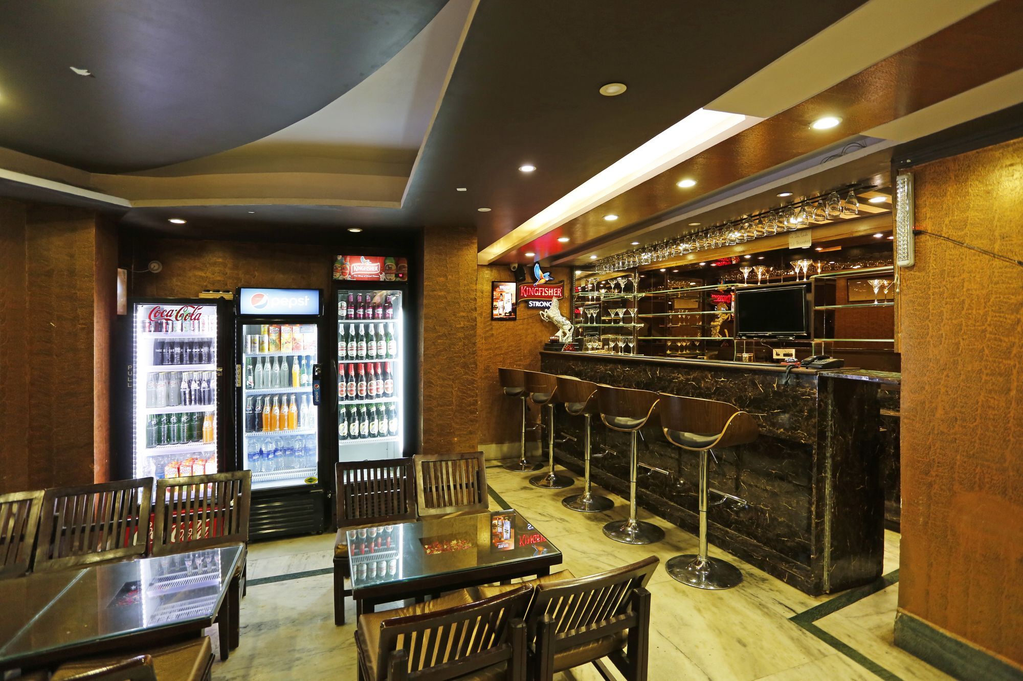 Oyo 055 Mall Rd Tourism Lift Hotel Shimla