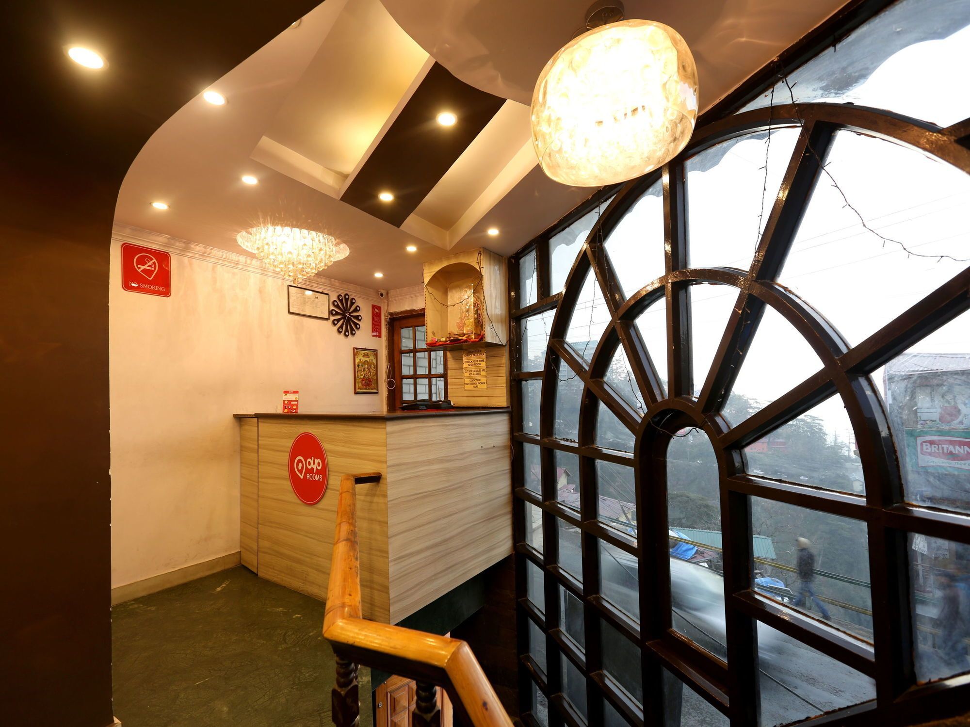 Hotel Oyo 055 Mall Rd Tourism Lift