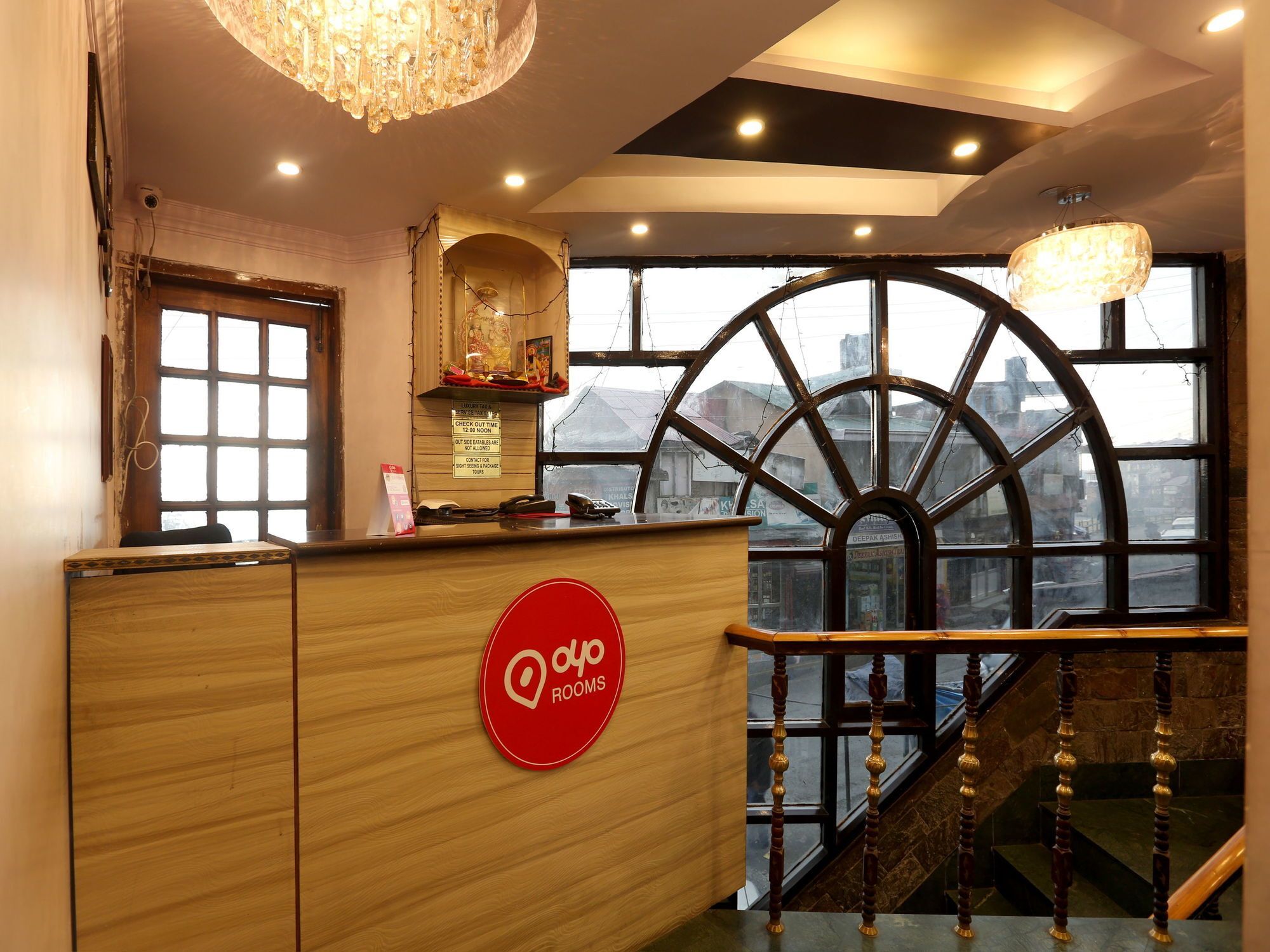 Hotel Oyo 055 Mall Rd Tourism Lift Shimla