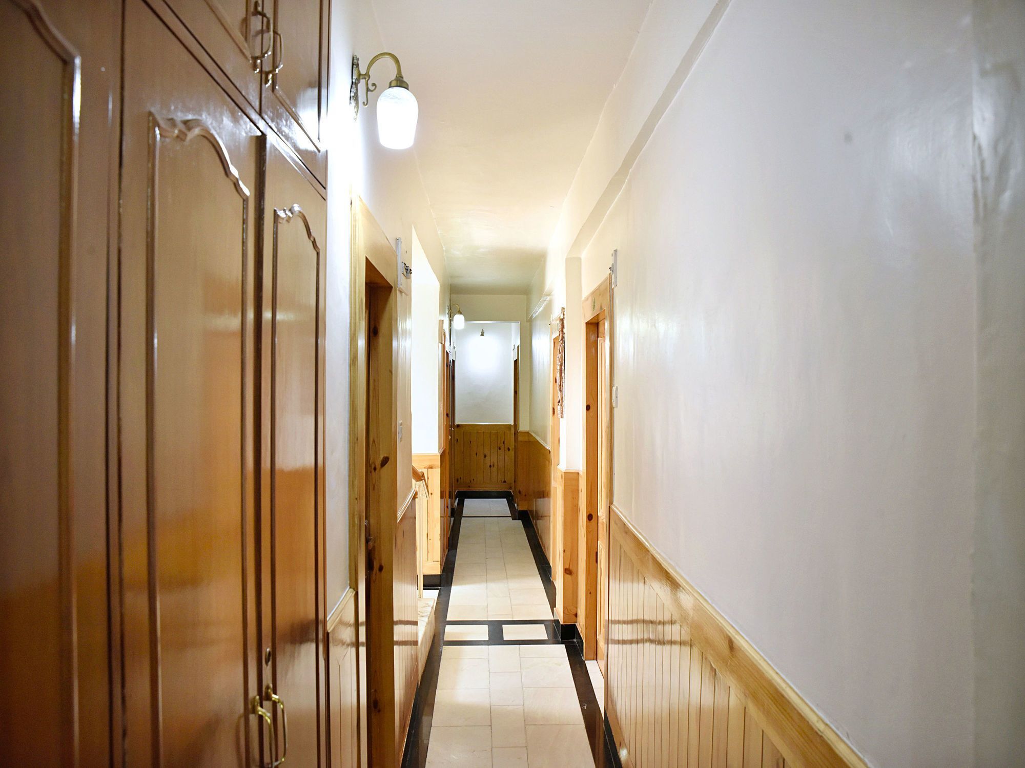Hotel Oyo 2400 Chaman Palace Shimla