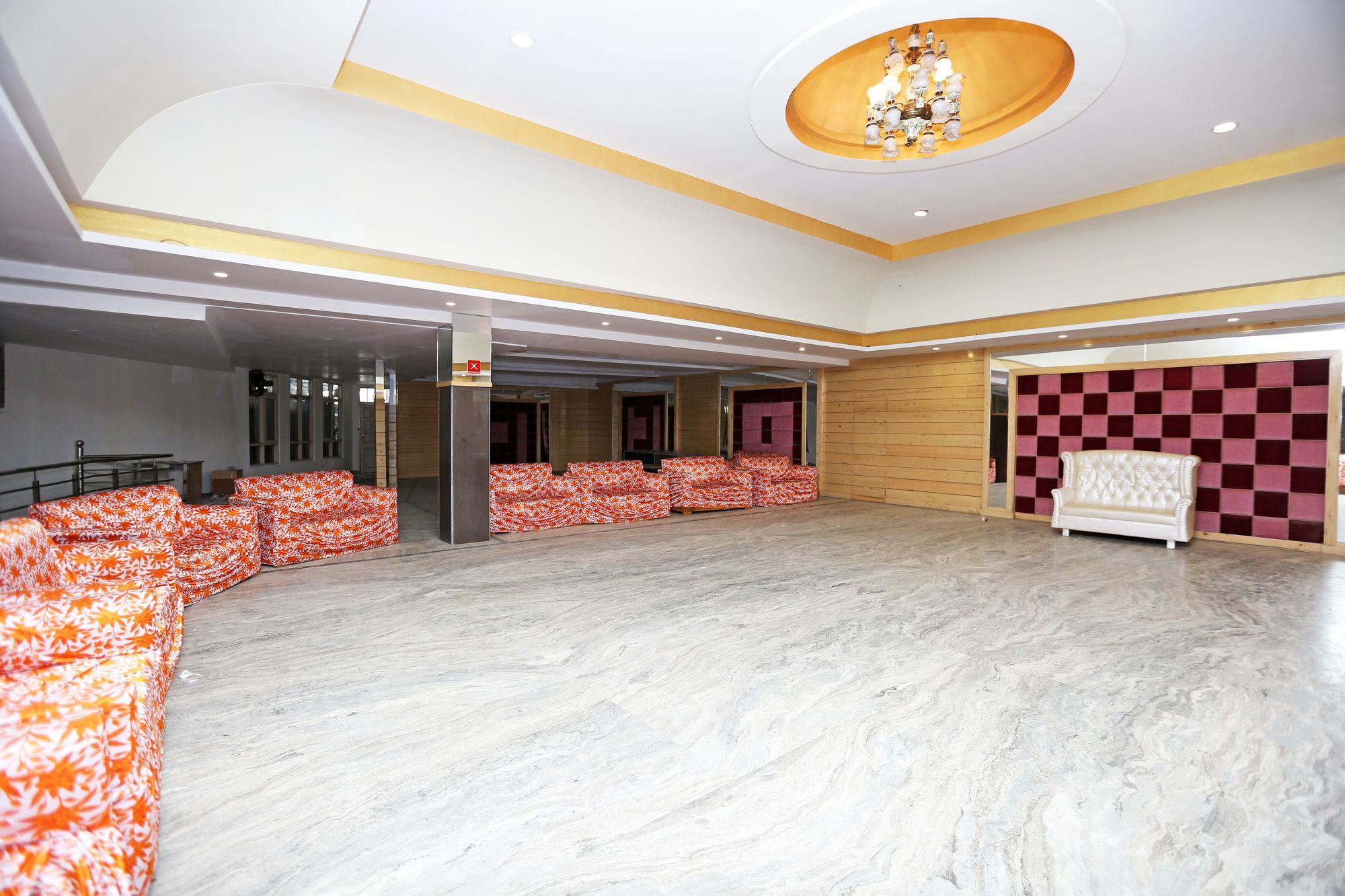 Majestic Grand 3* Shimla