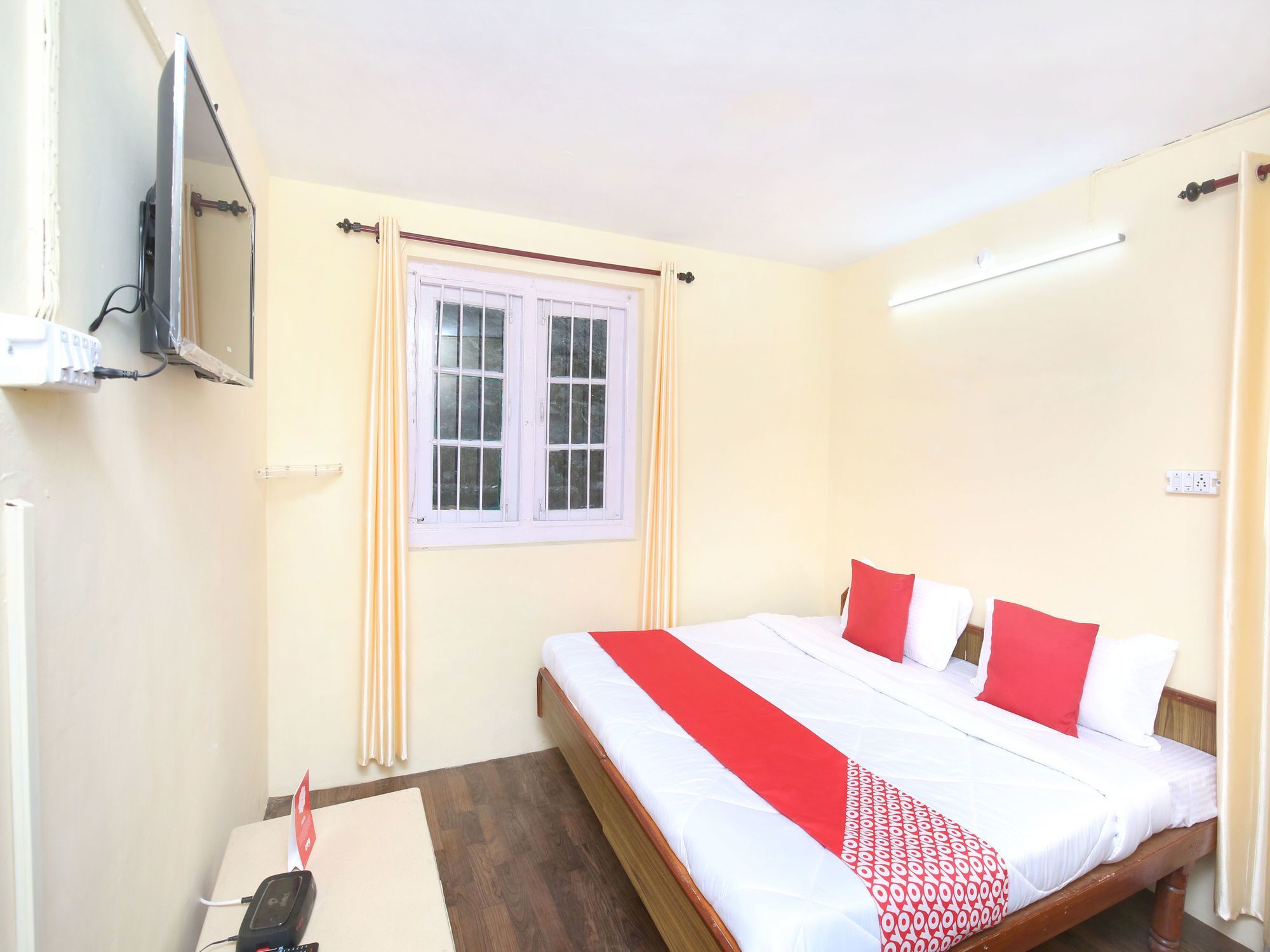 Oyo 13645 Ever Sunny Hotel Shimla