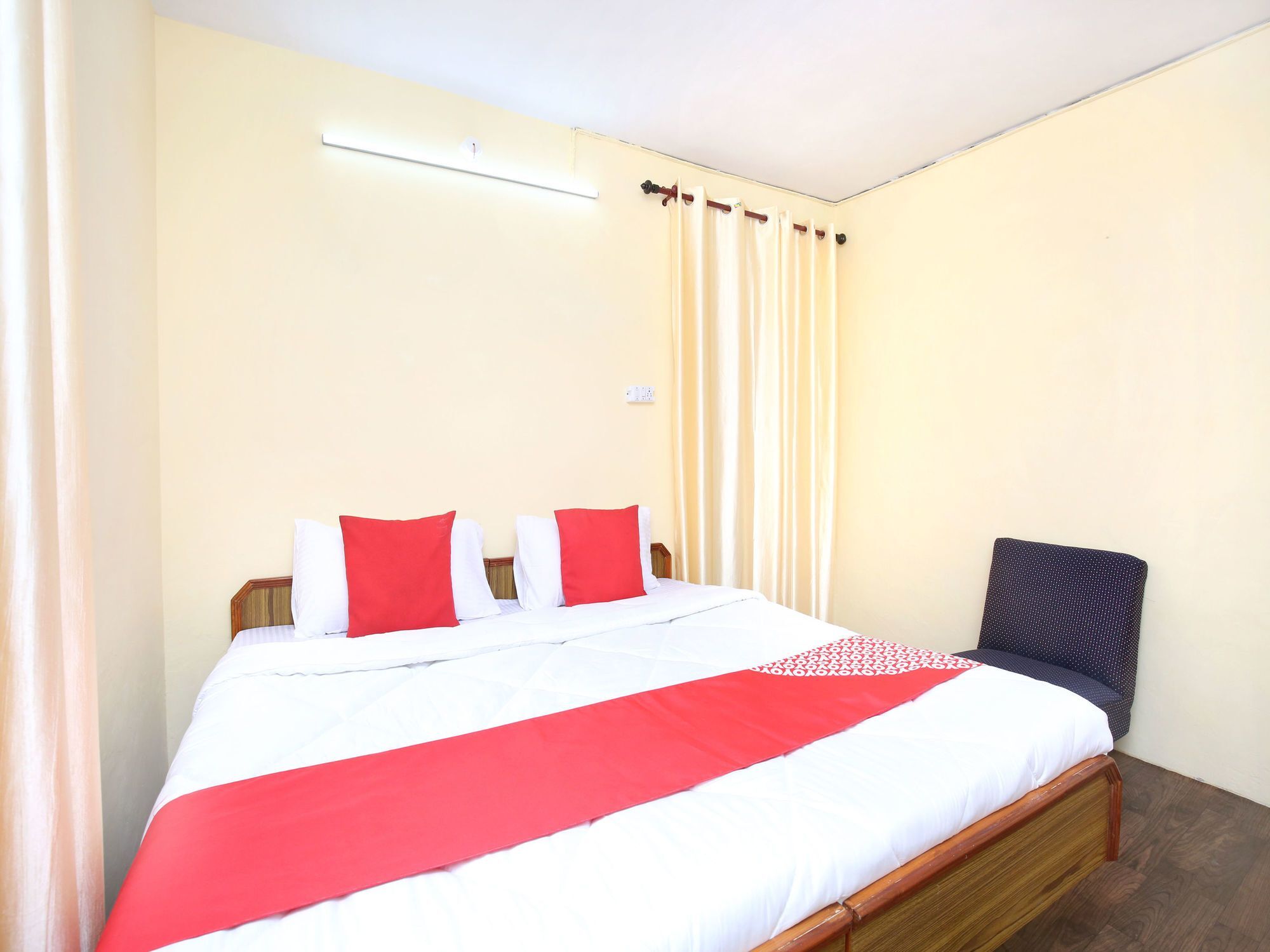 Hotel Oyo 13645 Ever Sunny Shimla