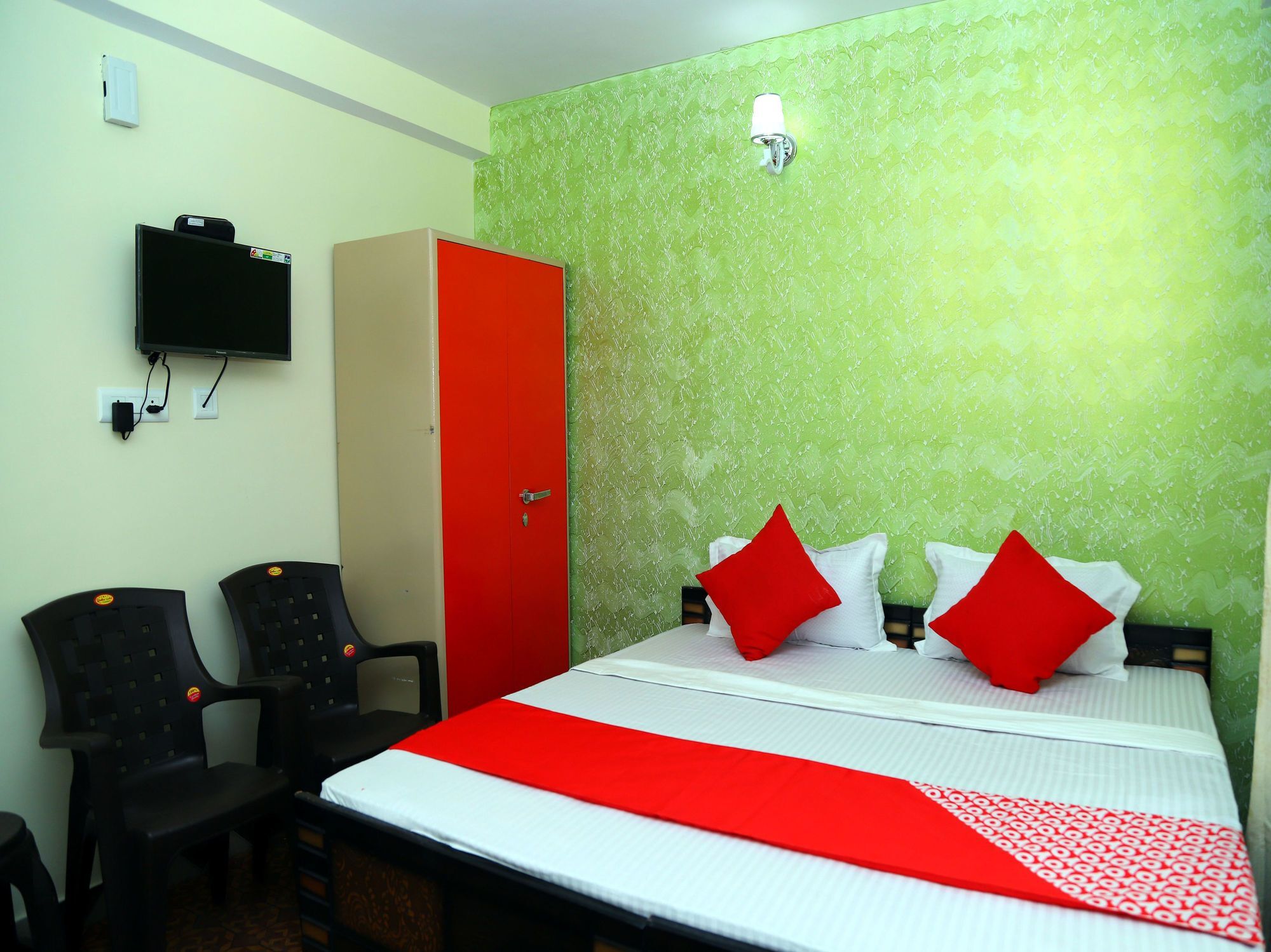 Hotel Oyo 13149 Hill View Bharari Shimla