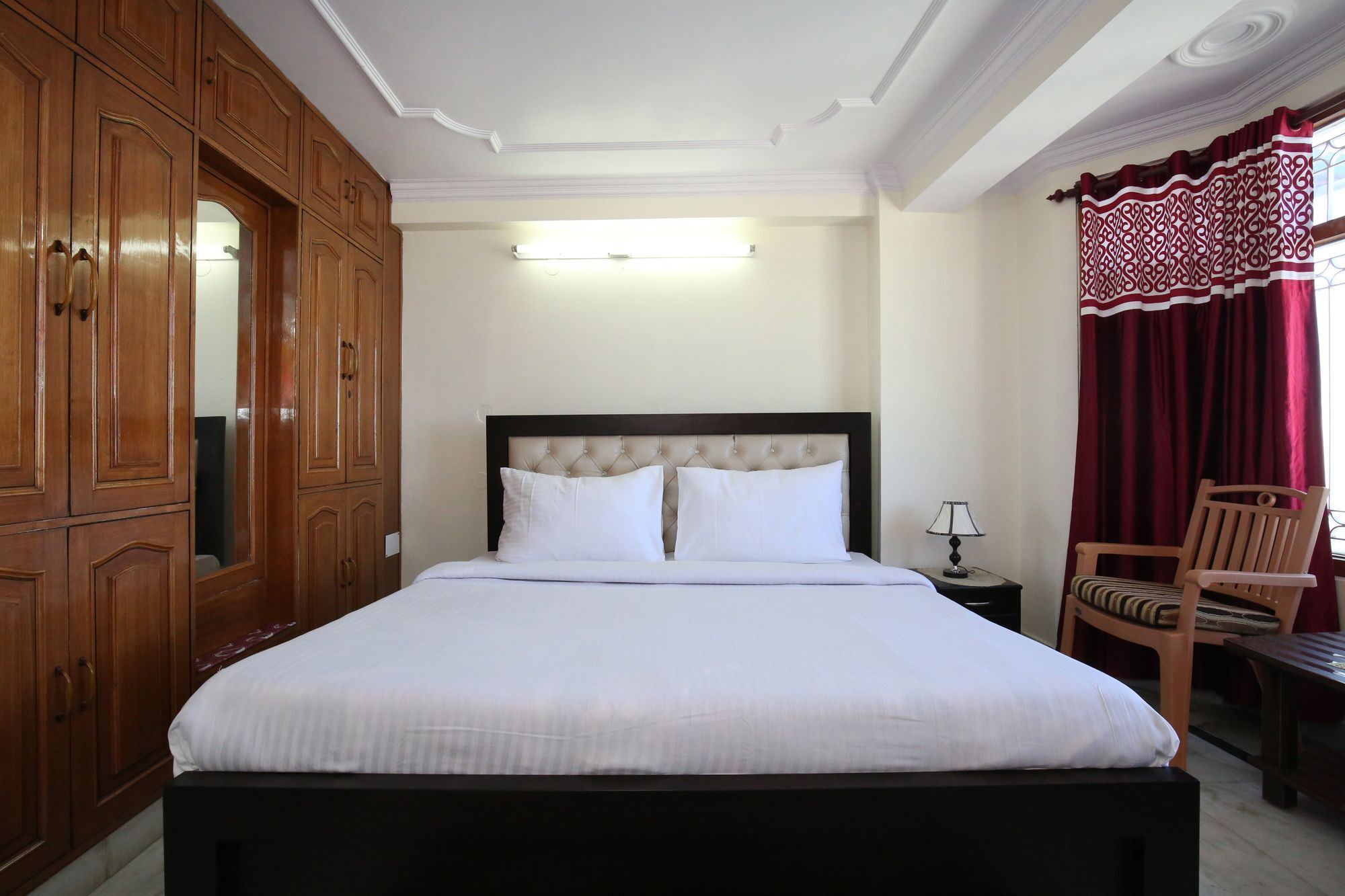 Oyo 9706 The Pacific View 3bhk Hotel 2*