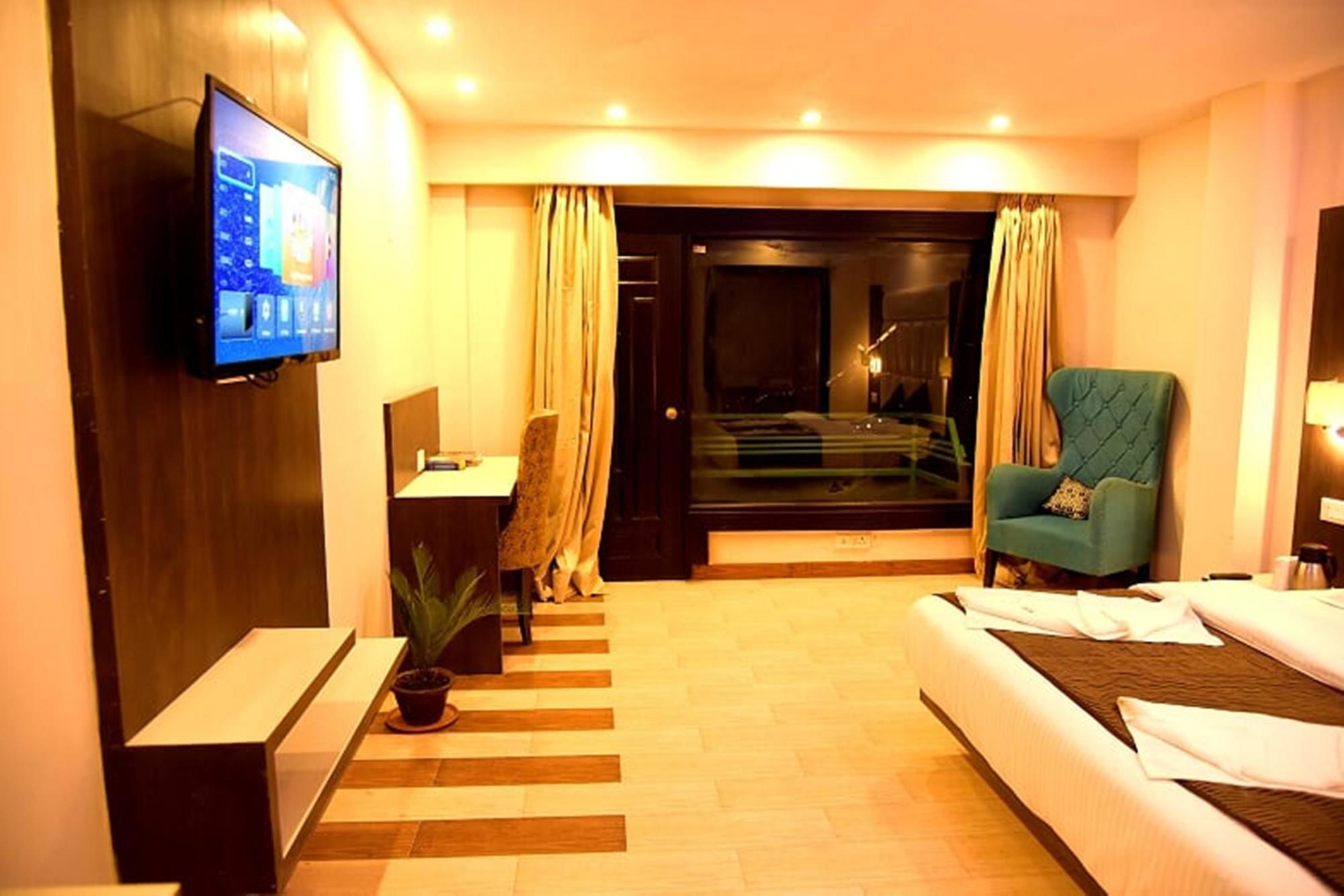 Aachman Nature Valley Hotel Shimla