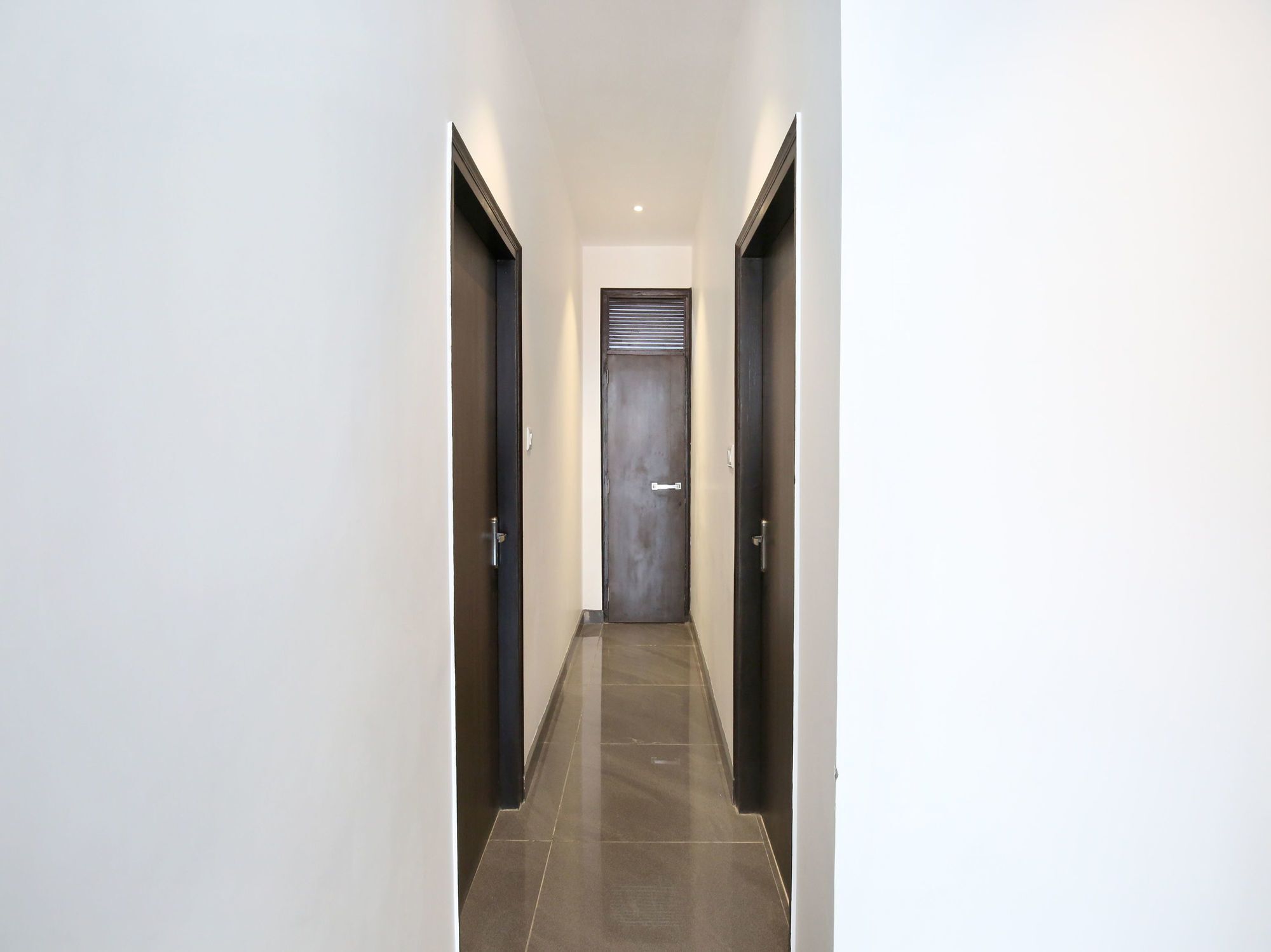 Oyo 13307 Modern Shoghi Hotel 2*