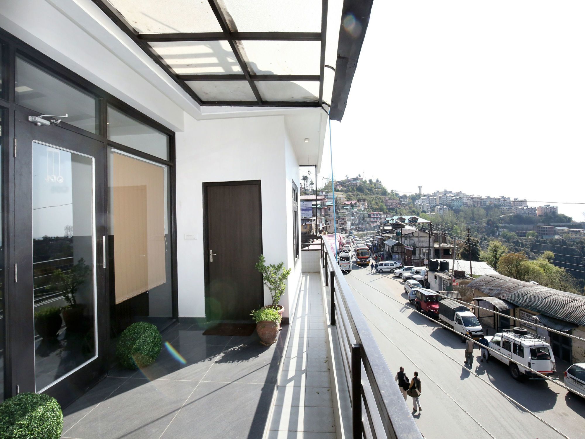 Oyo 13307 Modern Shoghi Shimla