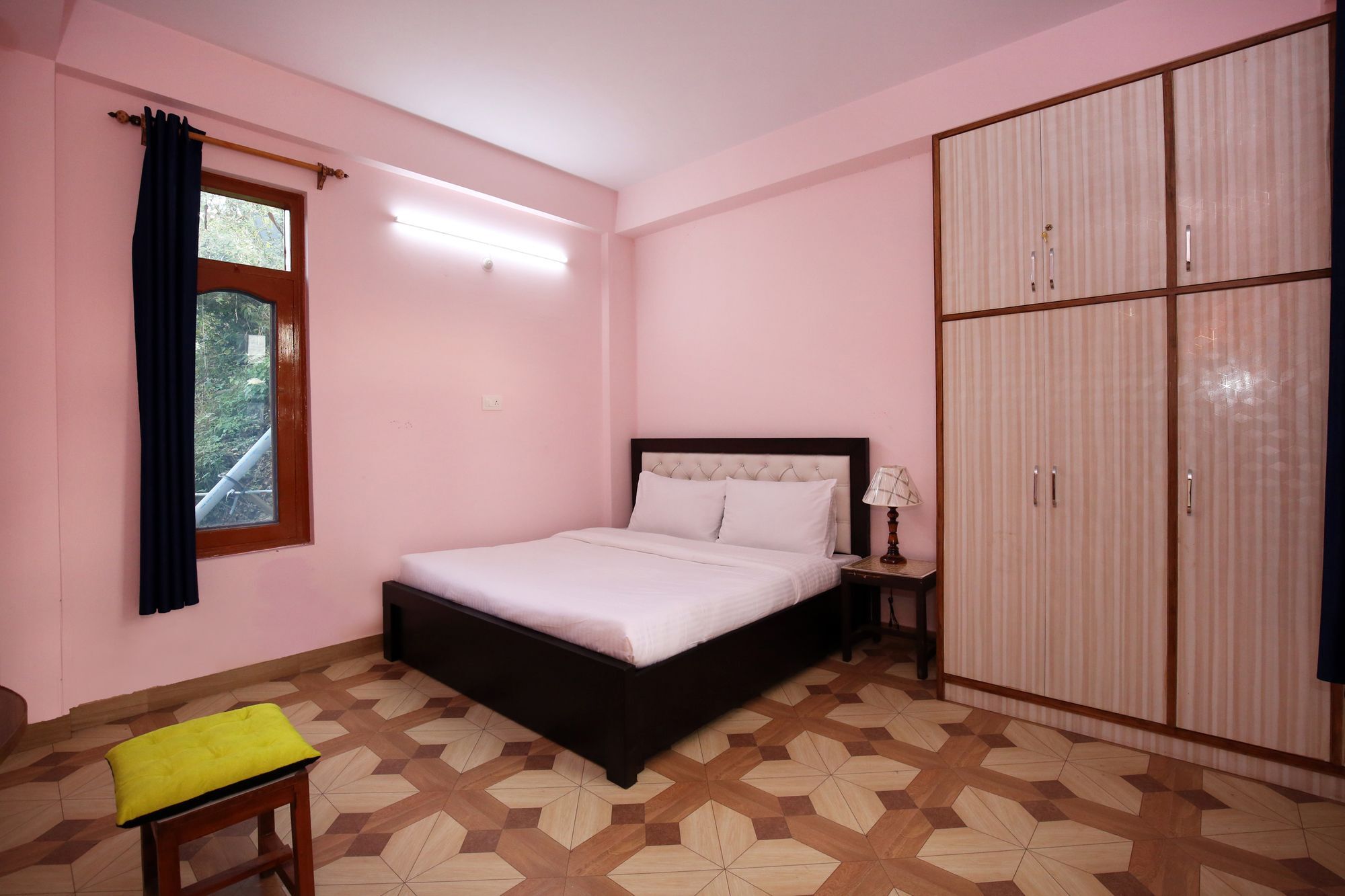 Oyo 9703 Serene View 2bhk Jhanjeri Hotel