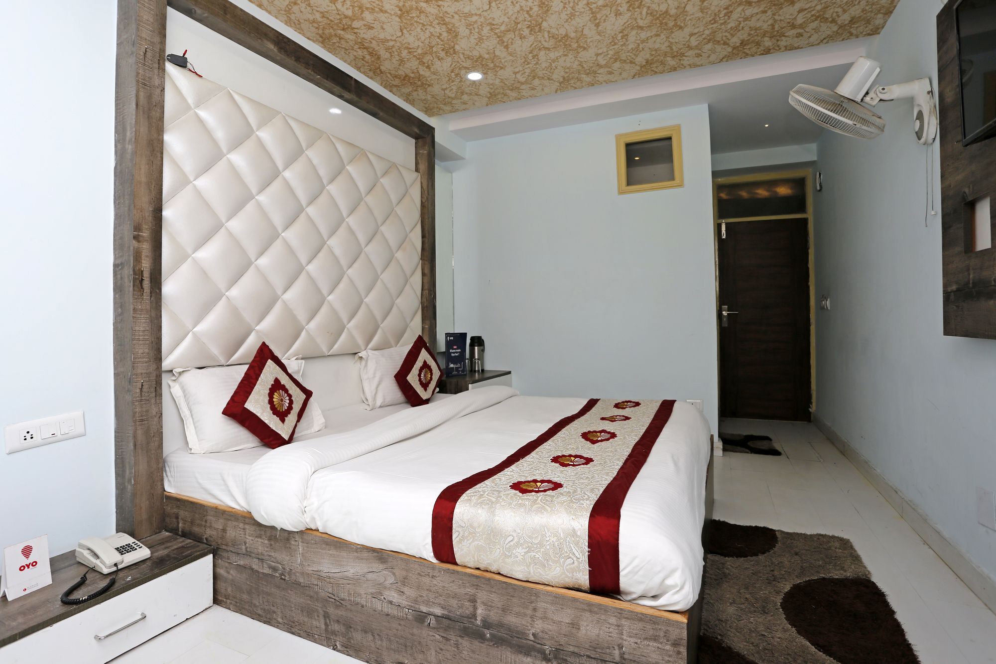 Oyo 099 Near Victory Tunnel Hotel 3*