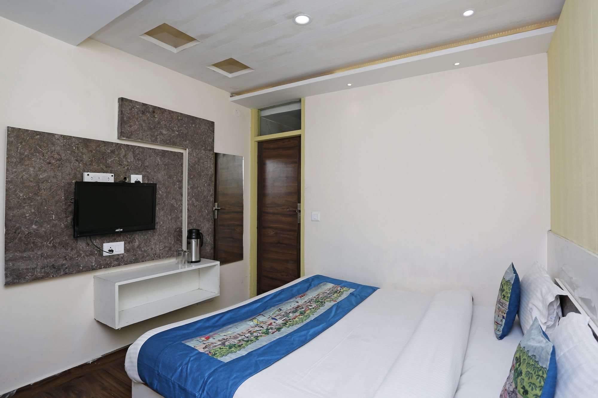Hotel Oyo 099 Near Victory Tunnel Shimla