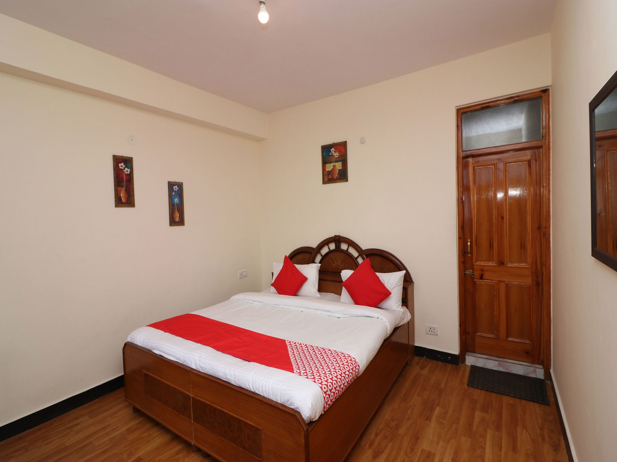 Hotel Oyo 13317 Hill View 2bhk Mashobra 2*