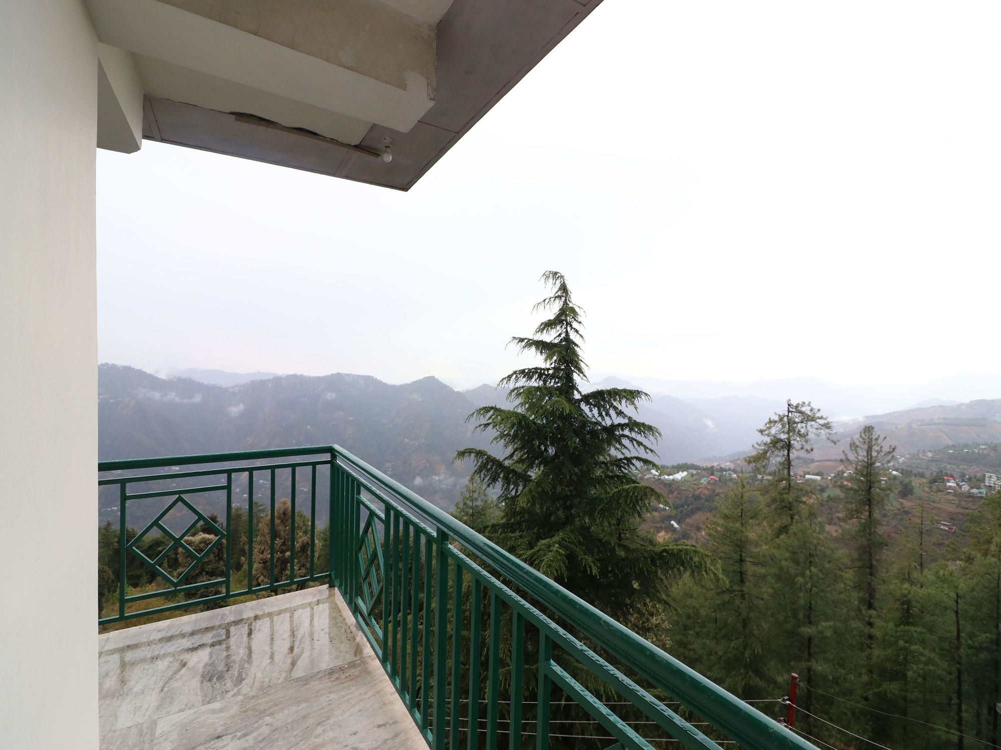 Oyo 13317 Hill View 2bhk Mashobra
