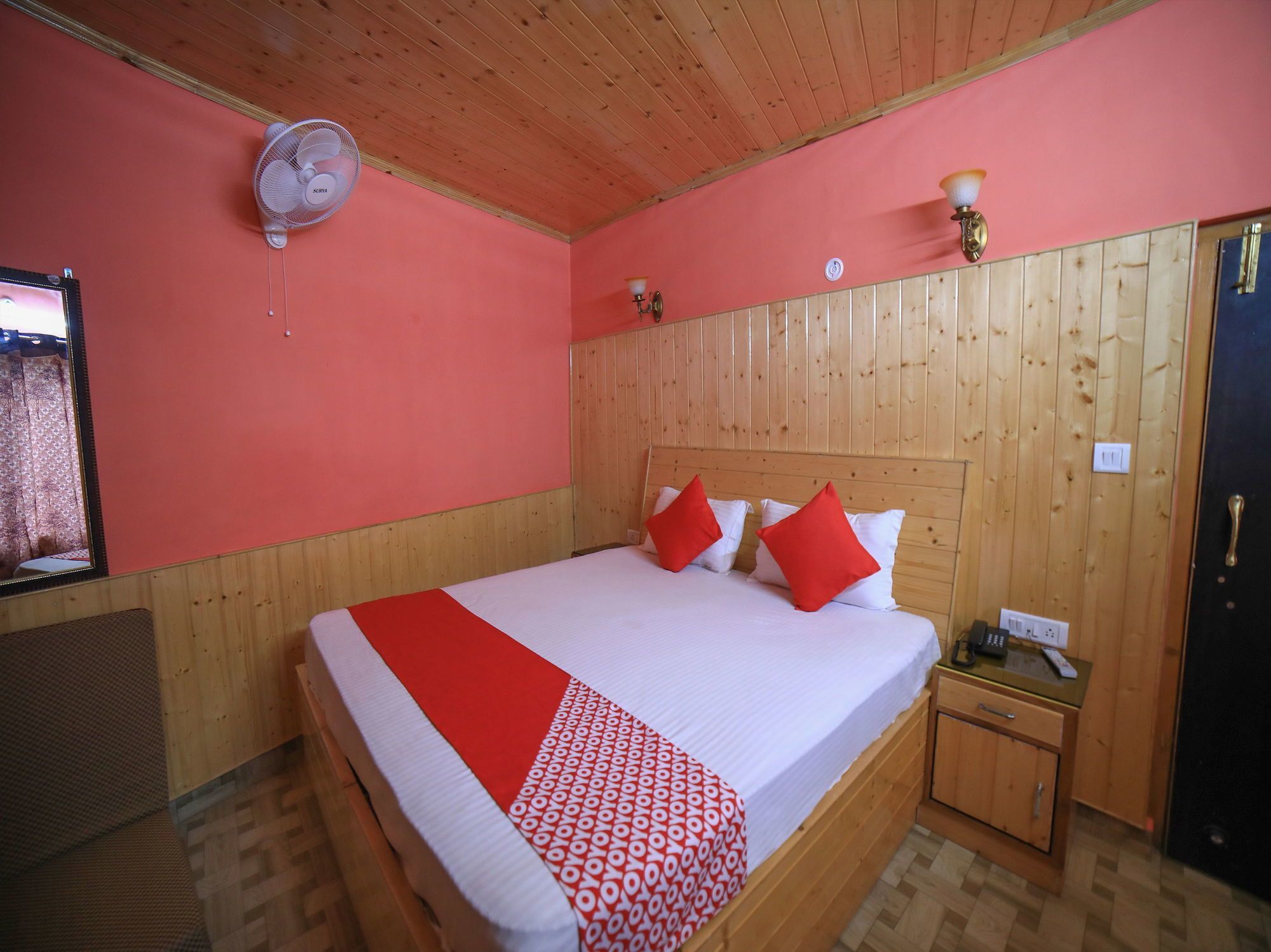 Oyo 17002 Apple House Shimla